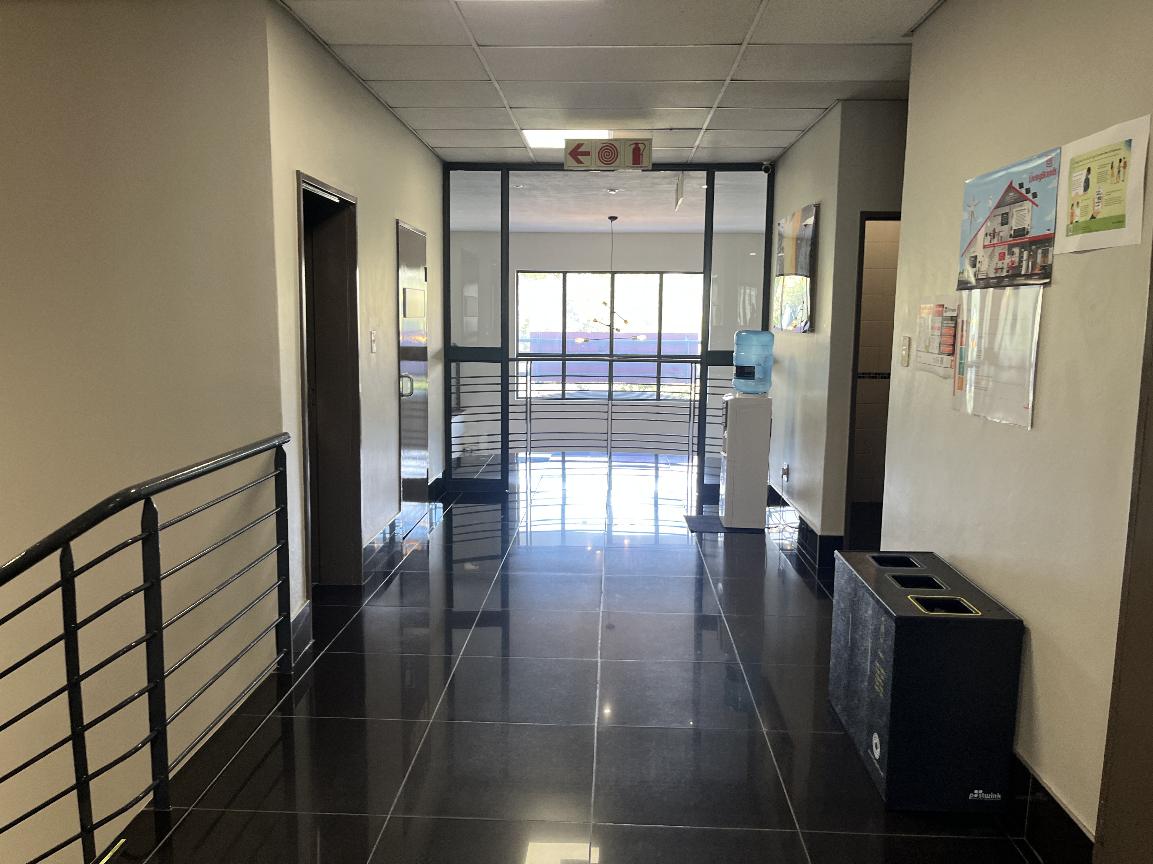 Office Space to rent at Pineslopes Shopping Centre in Fourways