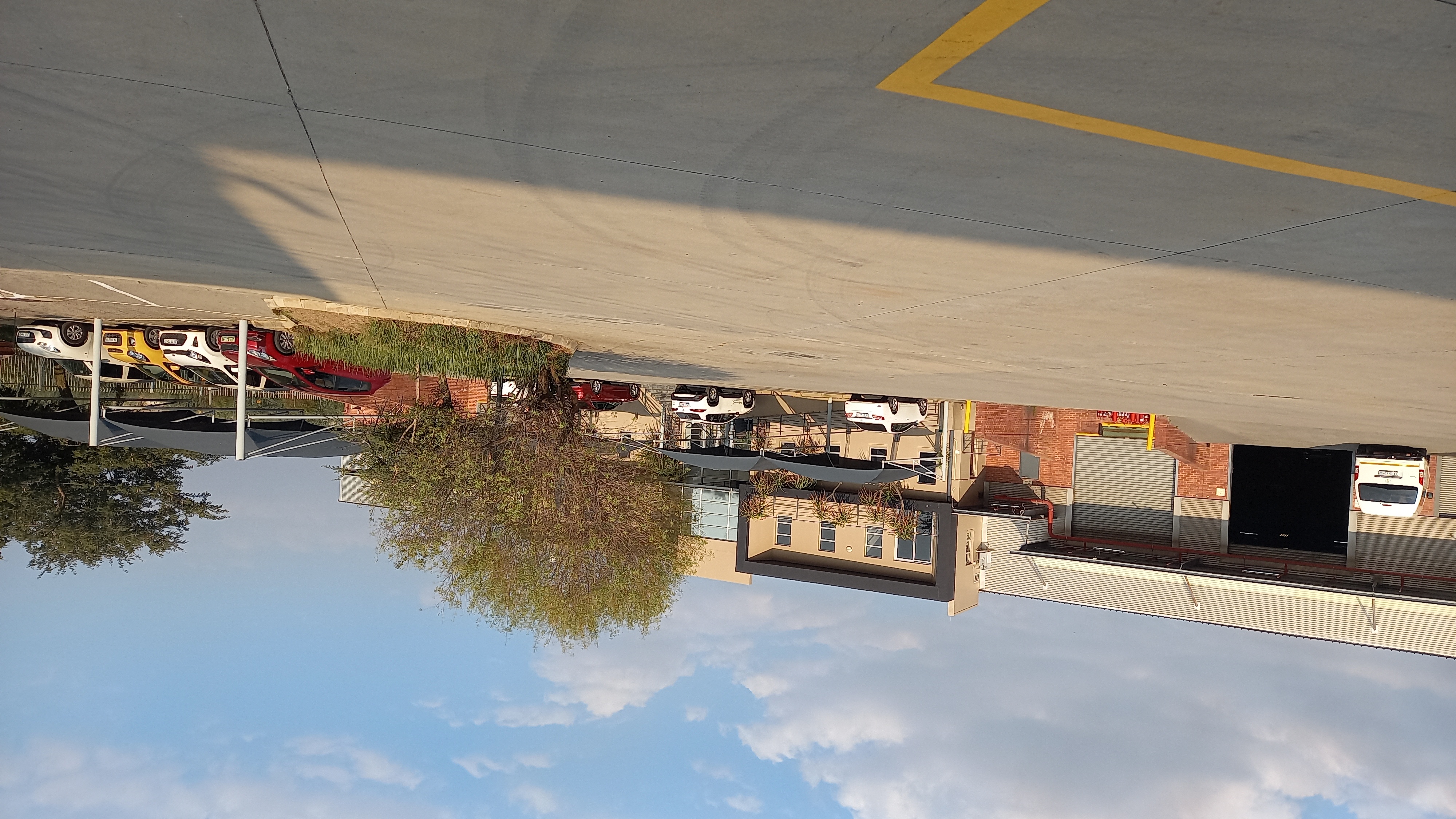 Warehouse to rent at Platinum Square in Corporate Park South