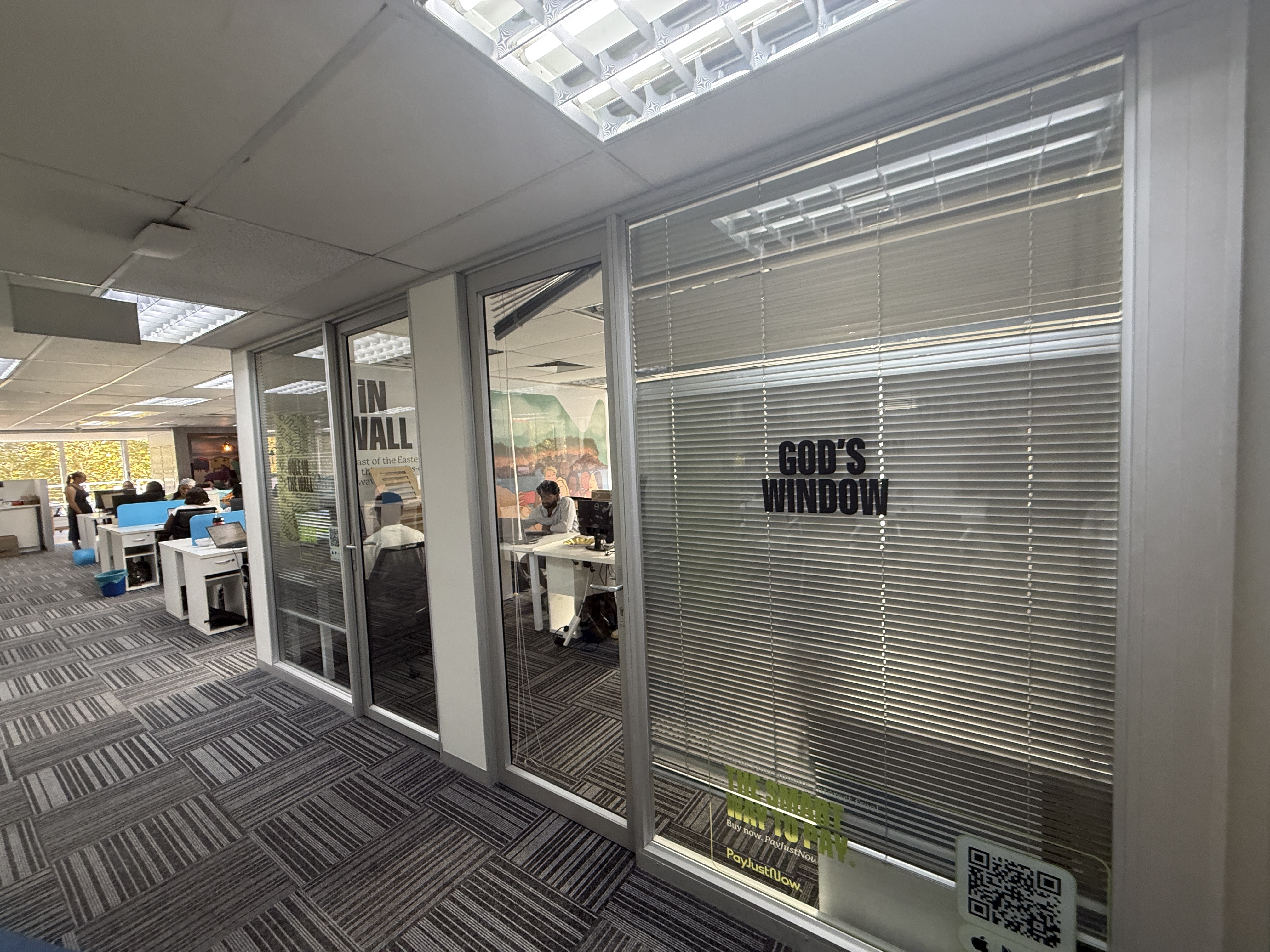 653m² Office Space to rent at Sunclare in Claremont