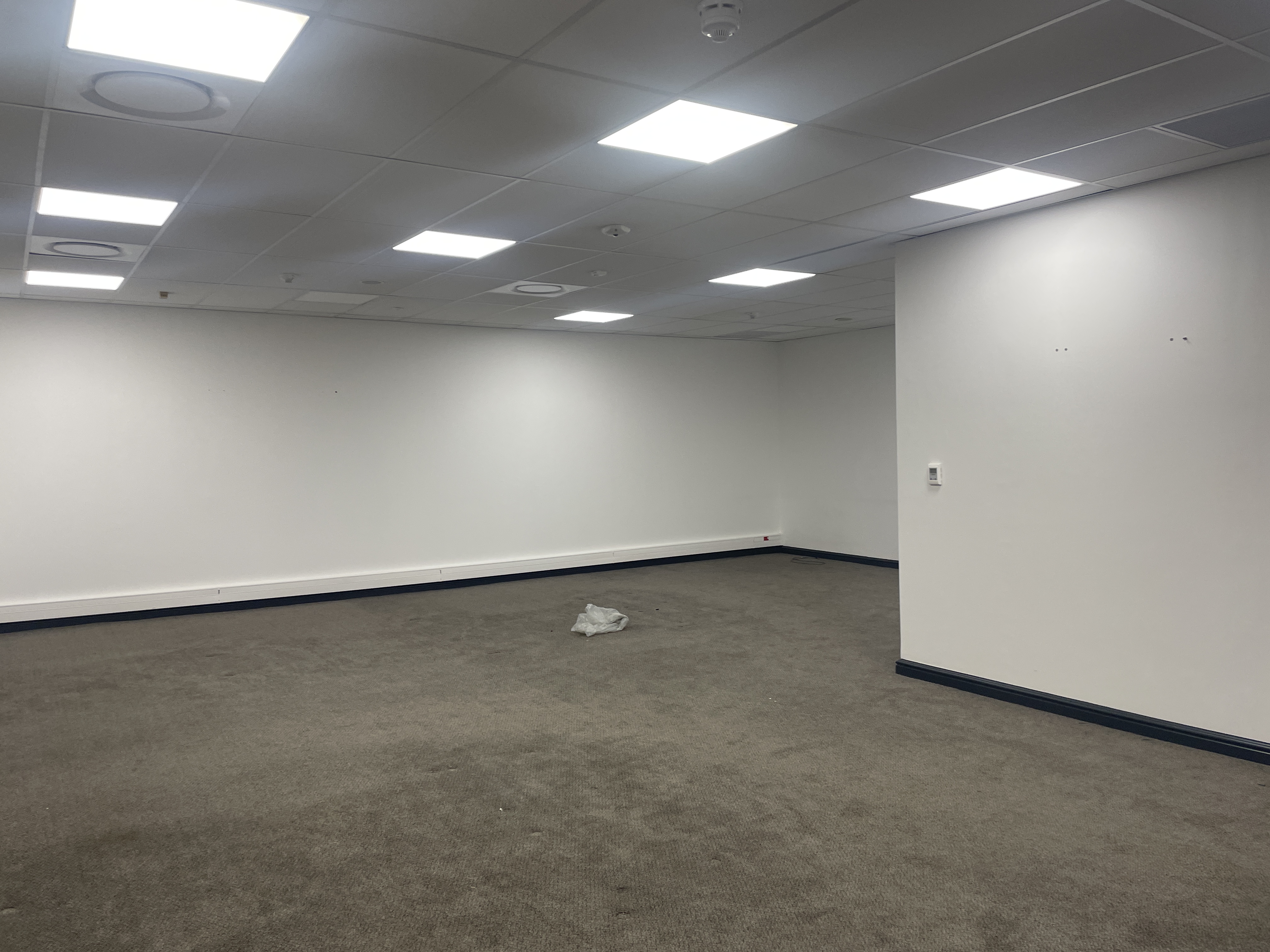 950m² Office Space to rent at The Towers  - Ex Standard Bank Centre in Cape Town CBD