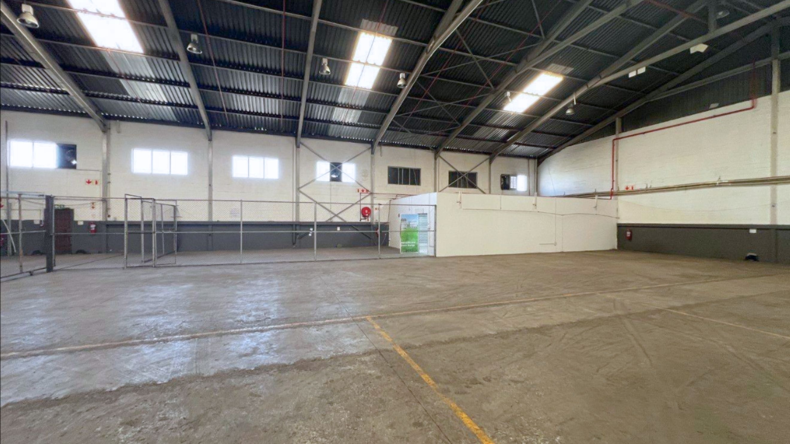 Warehouse to rent at 115 Manhattan Street in Airport Industria