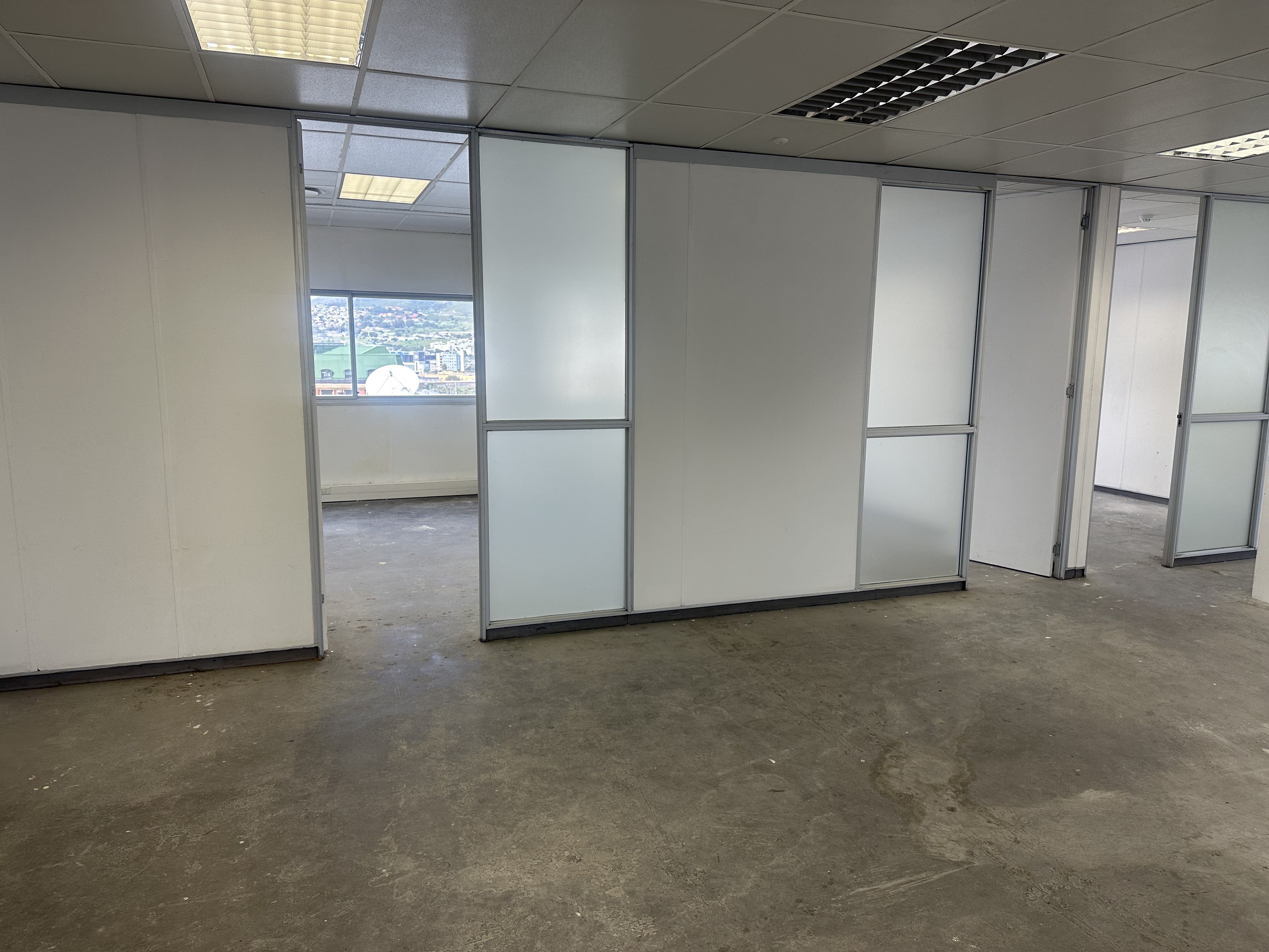 1 415m² Office Space to rent at 14 Long Street in Cape Town CBD