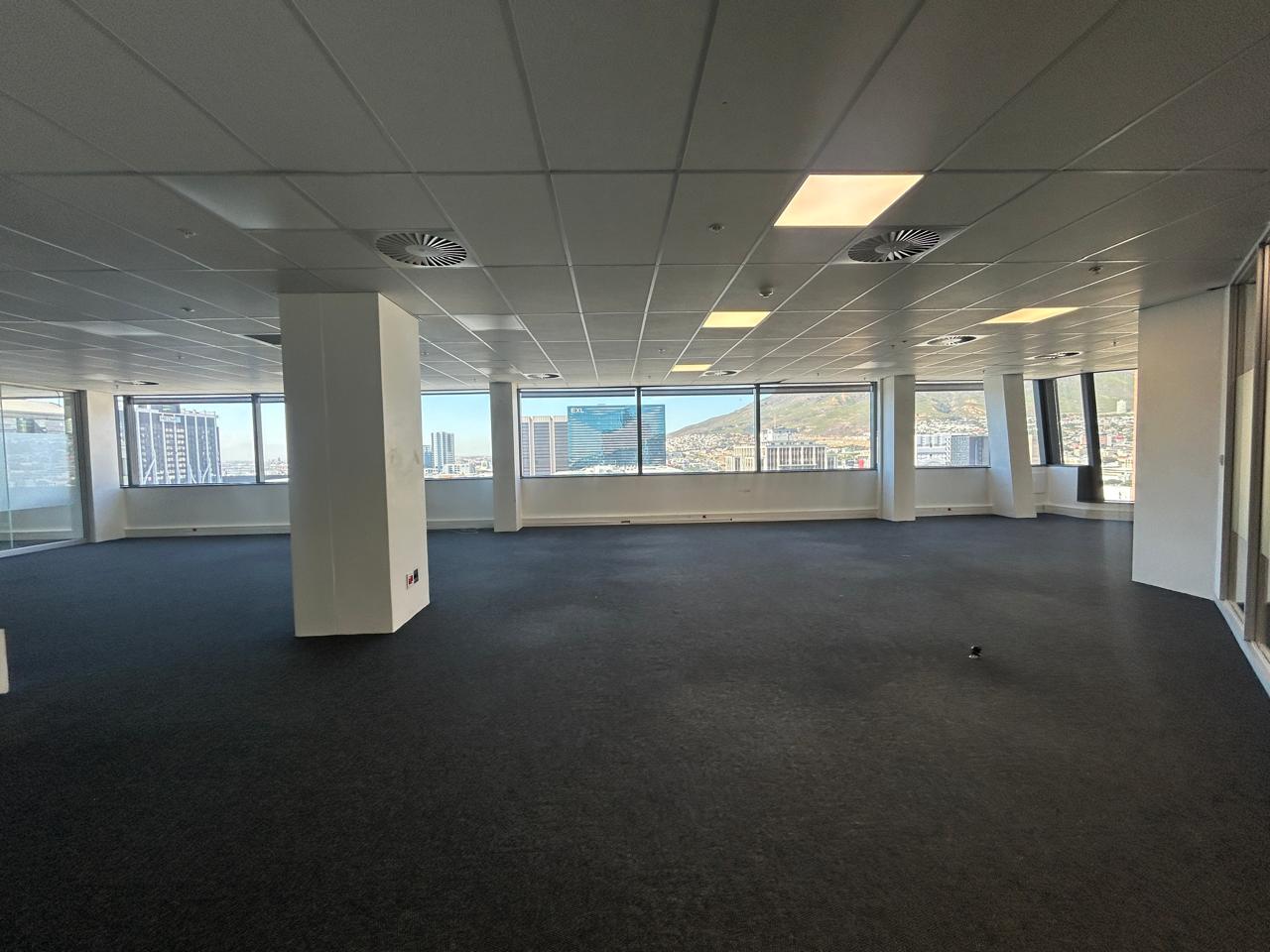 625m² Office Space to rent at 35 Lower Long Street in Cape Town CBD