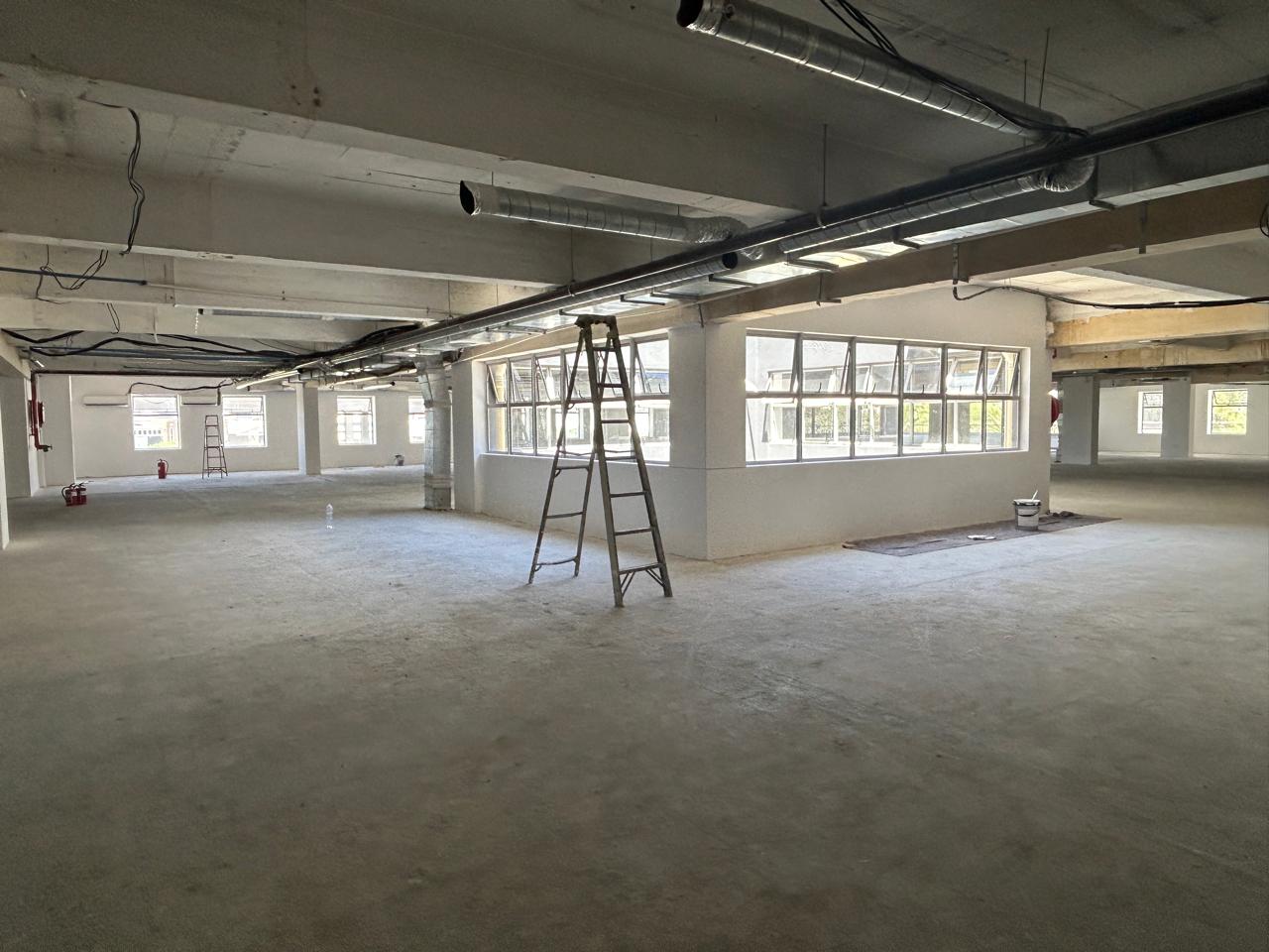 1 218m² Office Space to rent at Amber Place in Foreshore