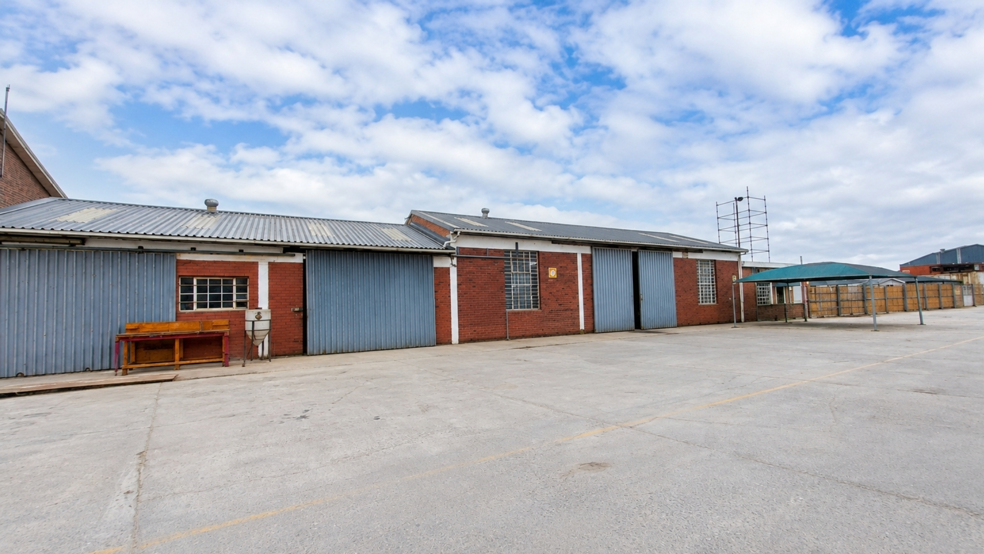 Warehouse to rent at Brice Industrial Park in Epping Industrial