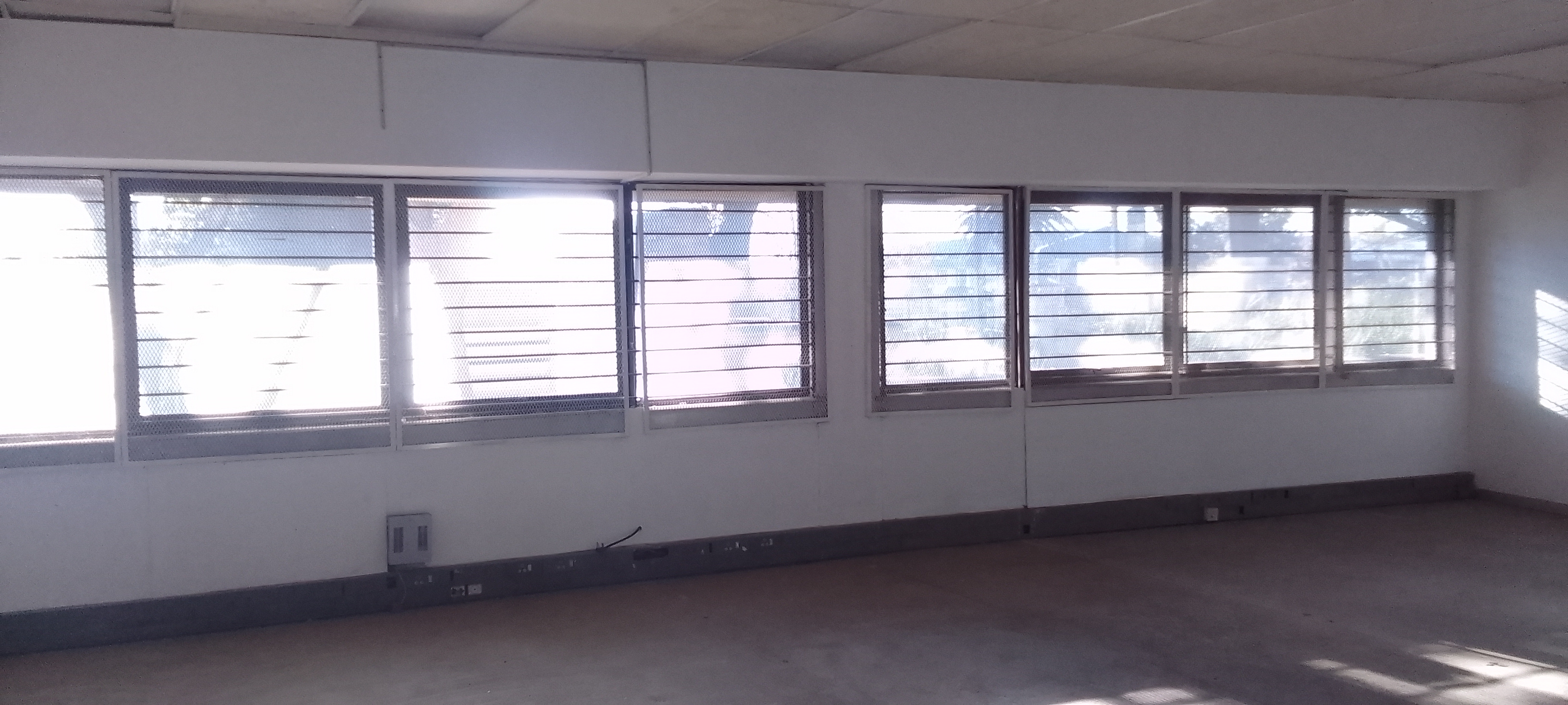 Warehouse to rent at Glomail Head Office in Vorna Valley