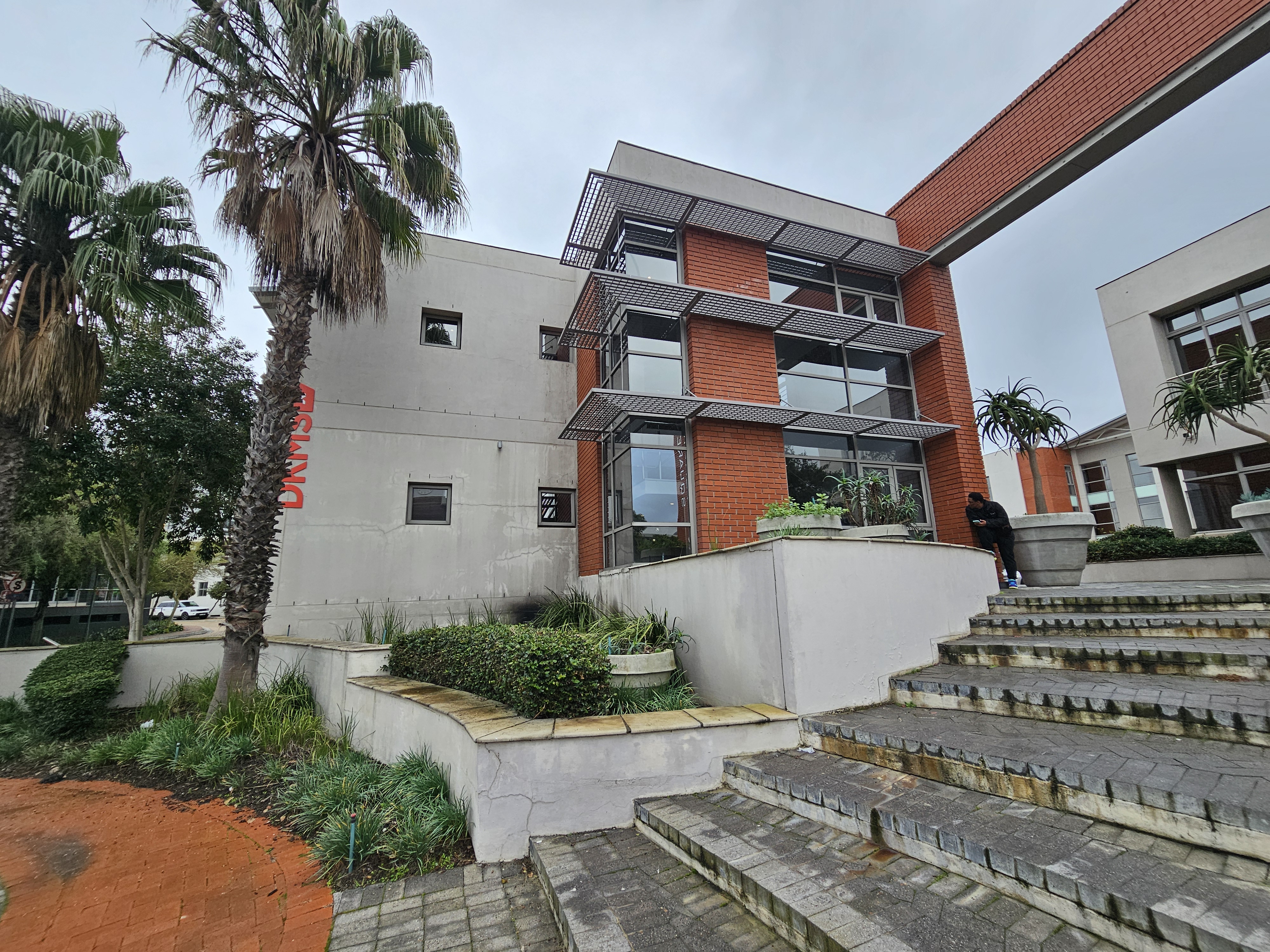174m² Office Space to rent at Grosvenor Square -  Century City in Century City