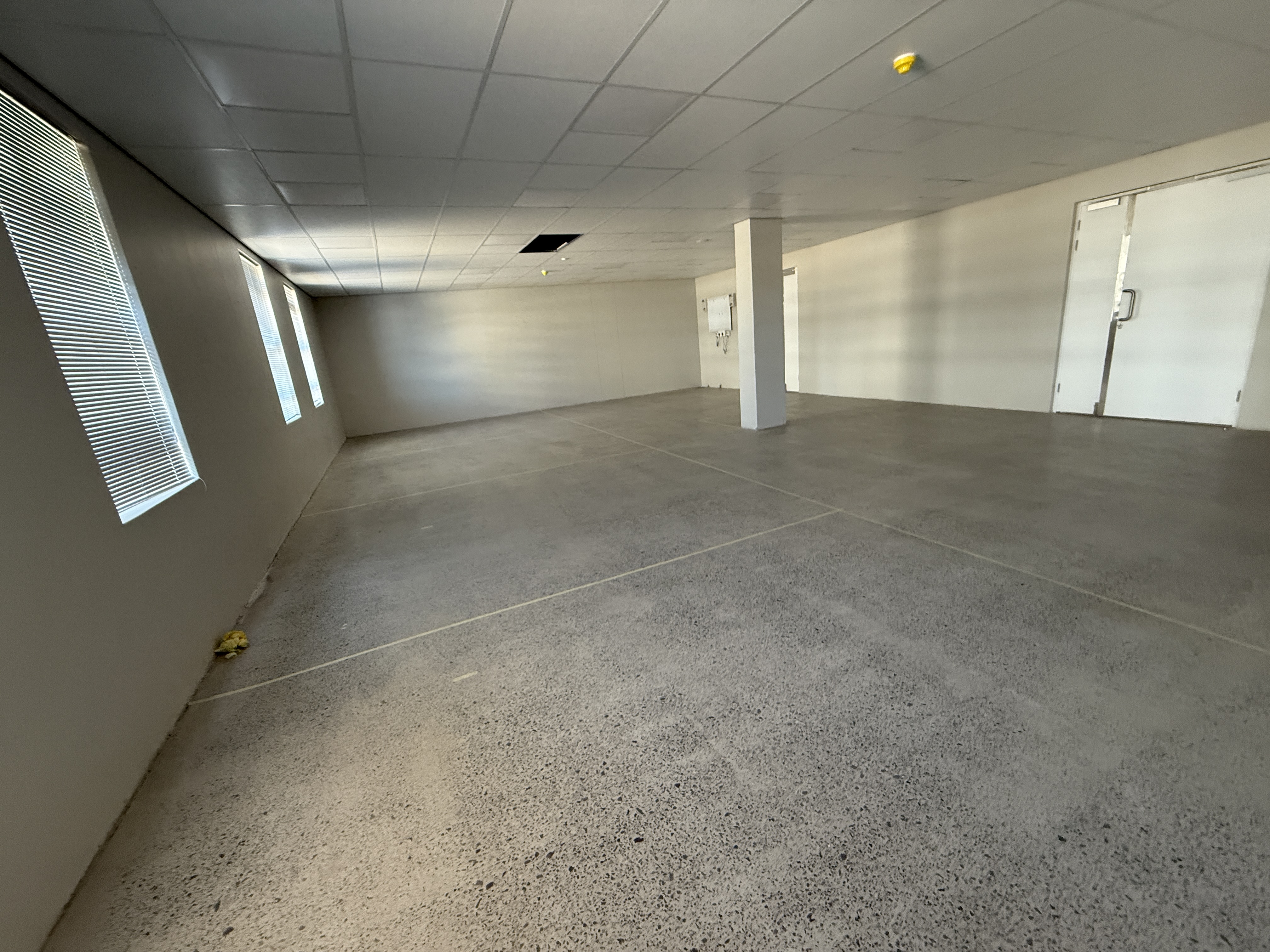 77m² Office Space to rent at Halo Medical Suites Paardevlei in Paardevlei