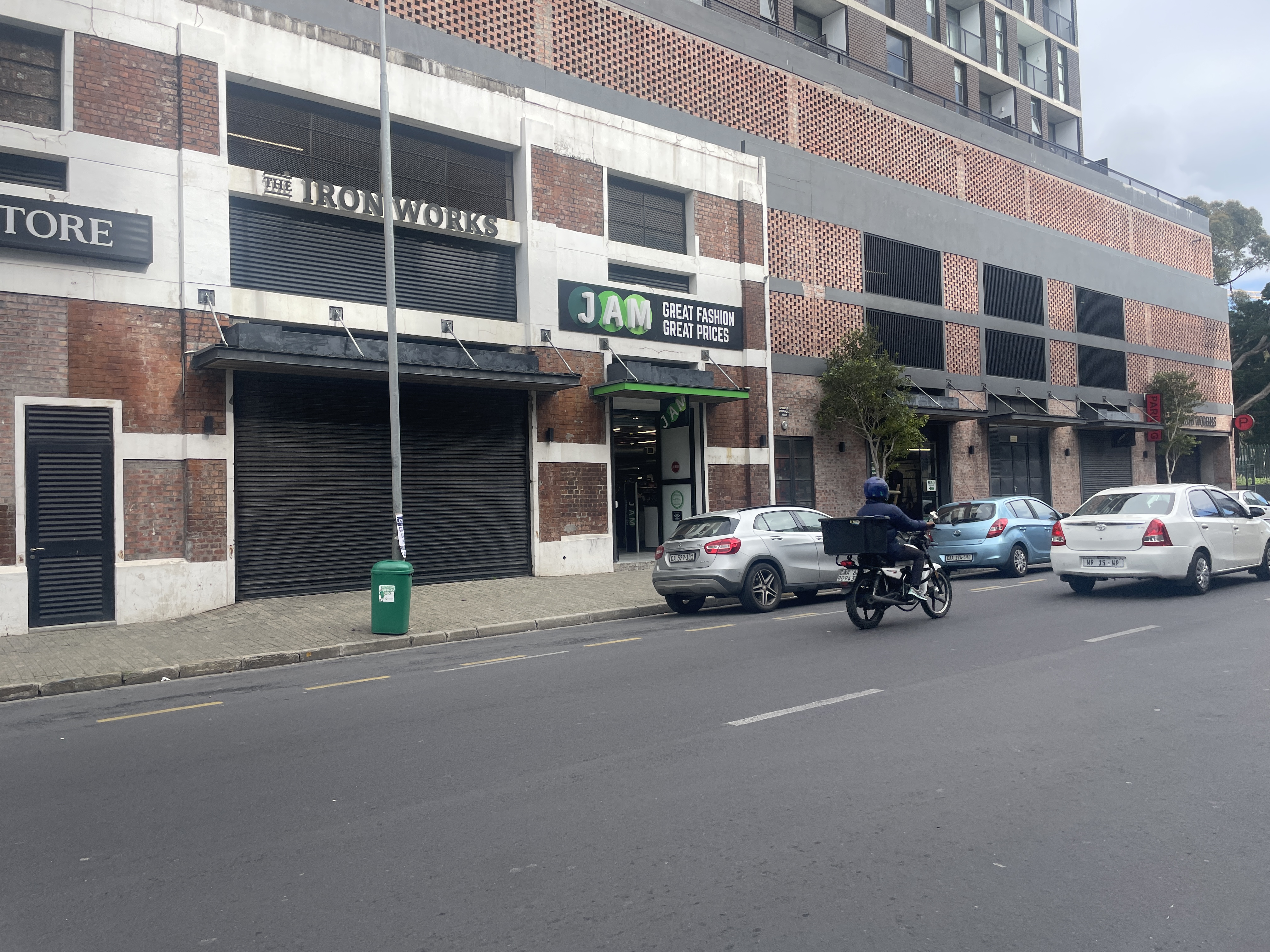 Retail Shops to rent at Ironworks in Woodstock