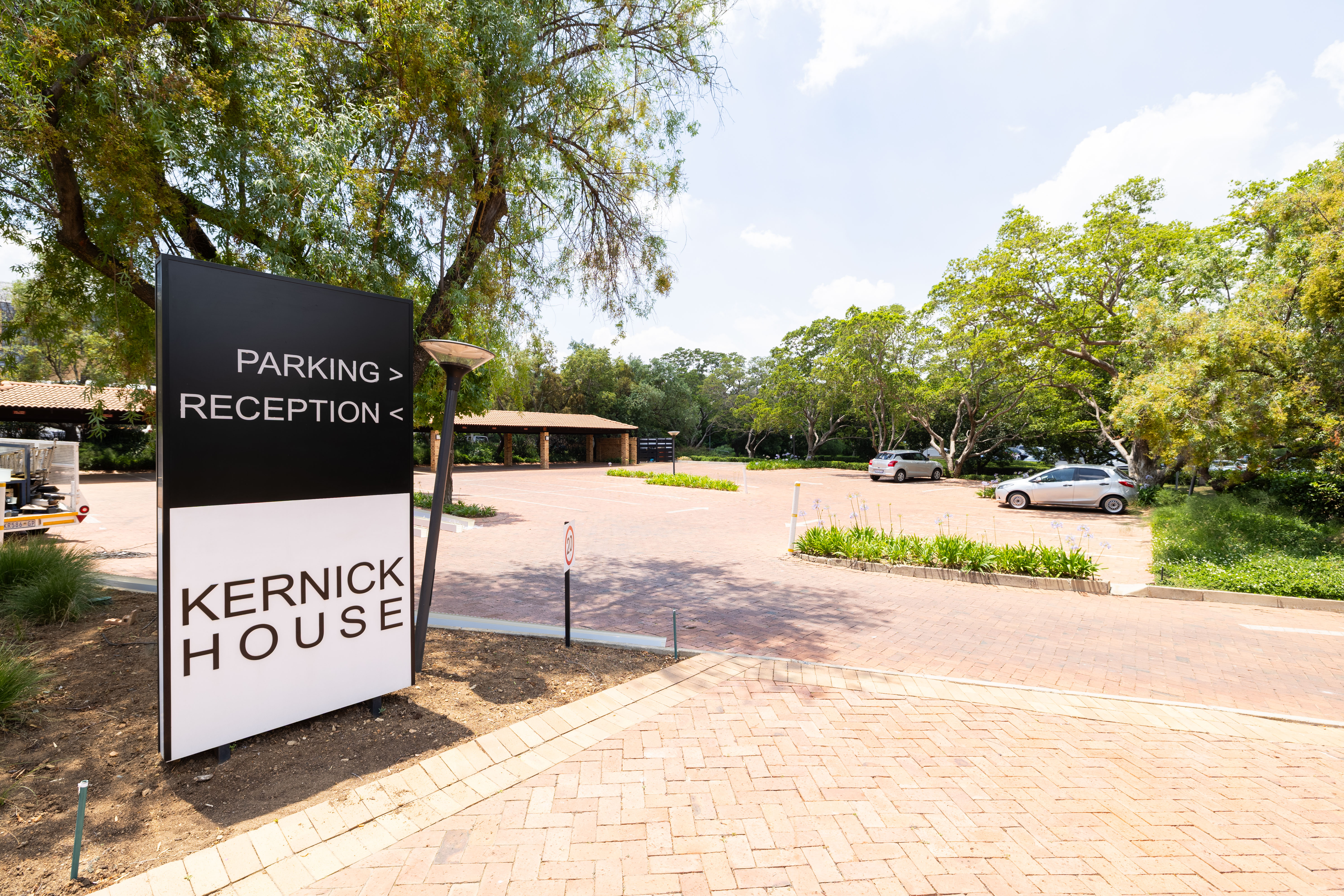 779m² Office Space to rent at Kernick House in Midrand