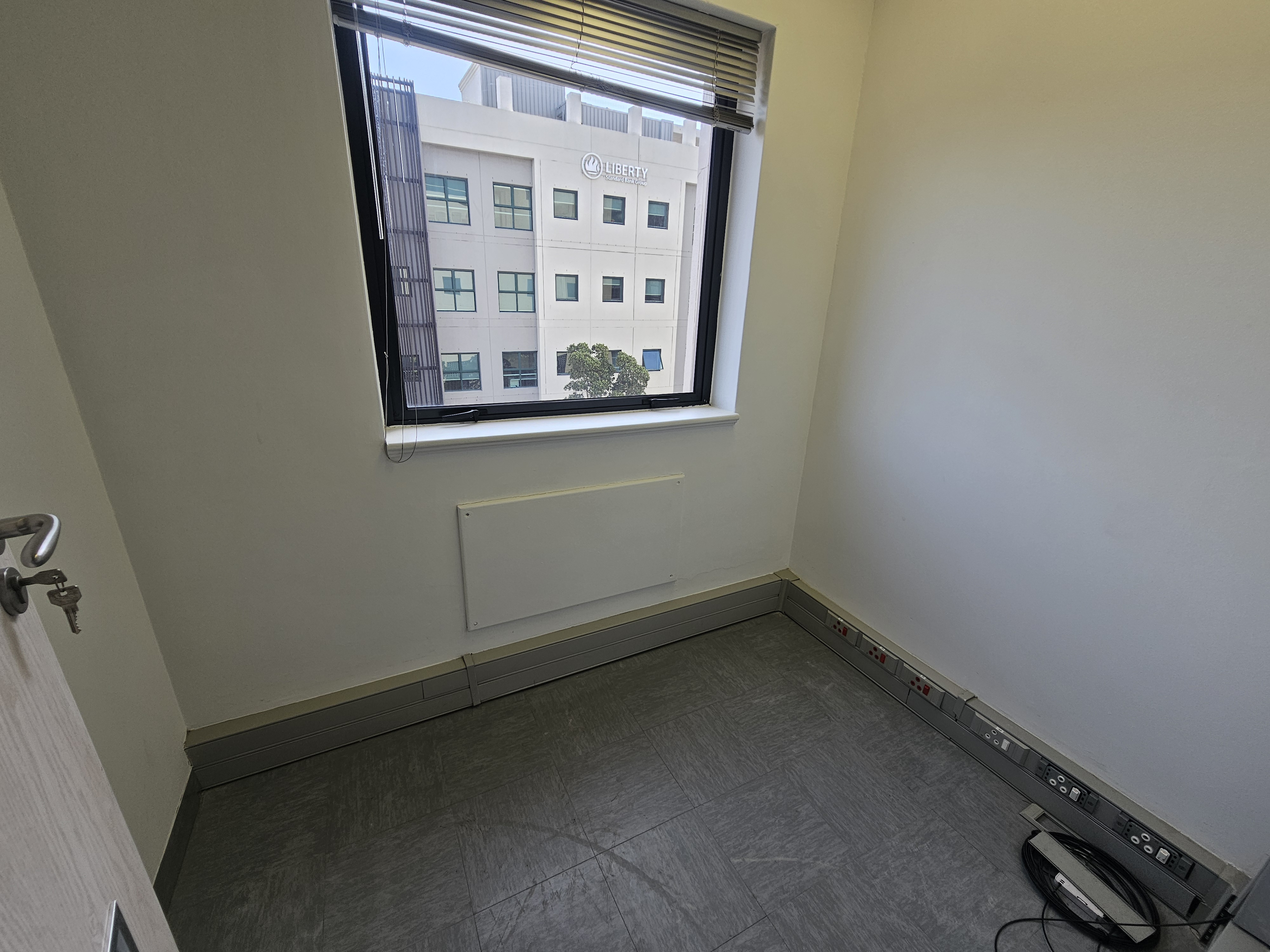 222m² Office Space to rent at Knowledge Park 3 in Century City