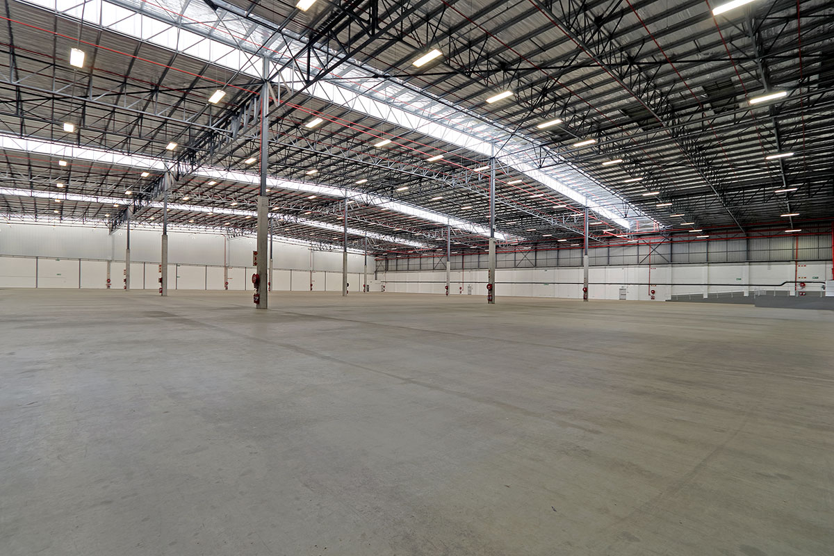 Warehouse to rent at Noursepack in Epping Industrial