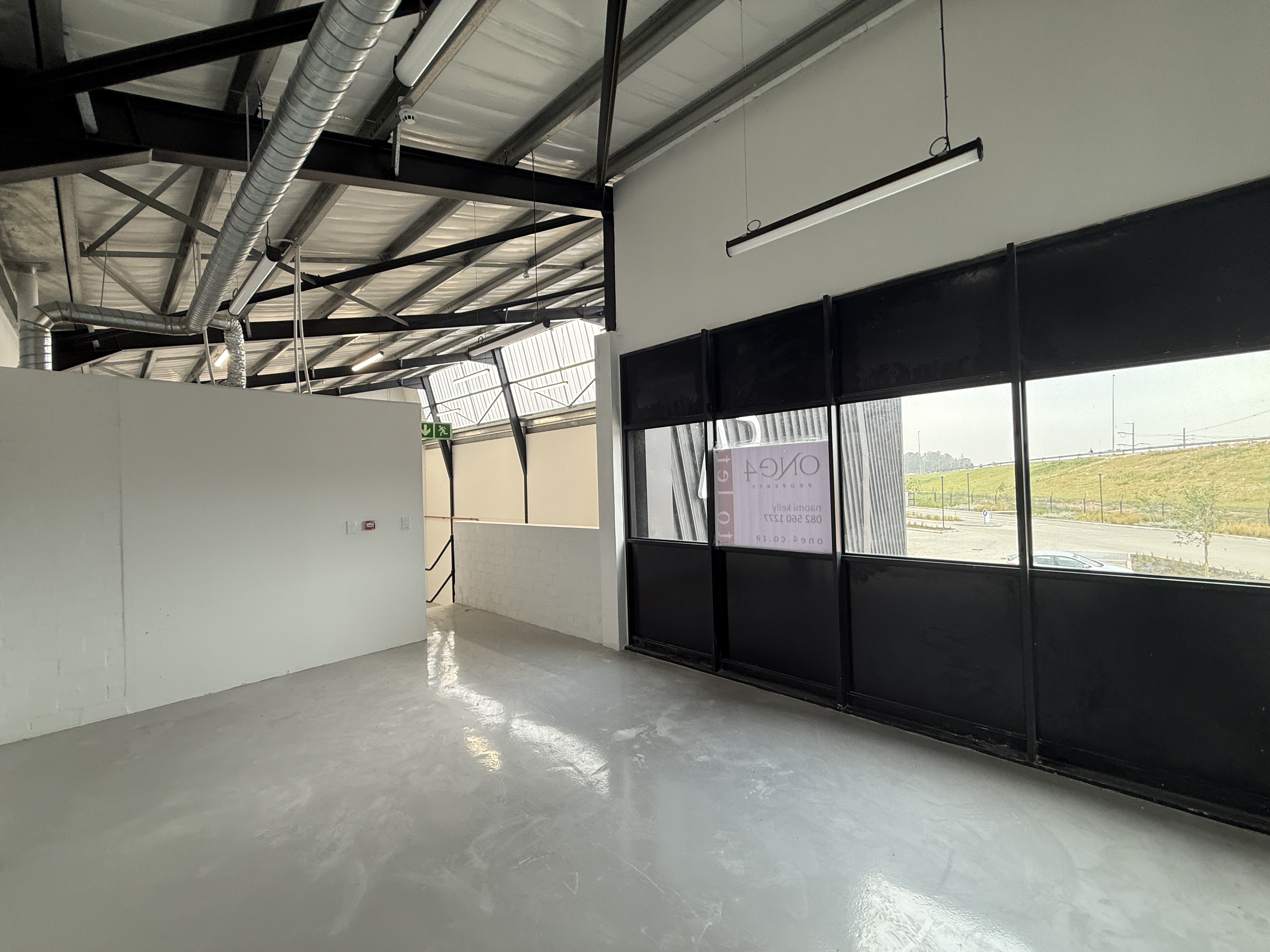 220m² Warehouse to rent at Riverside Business Park in Firgrove