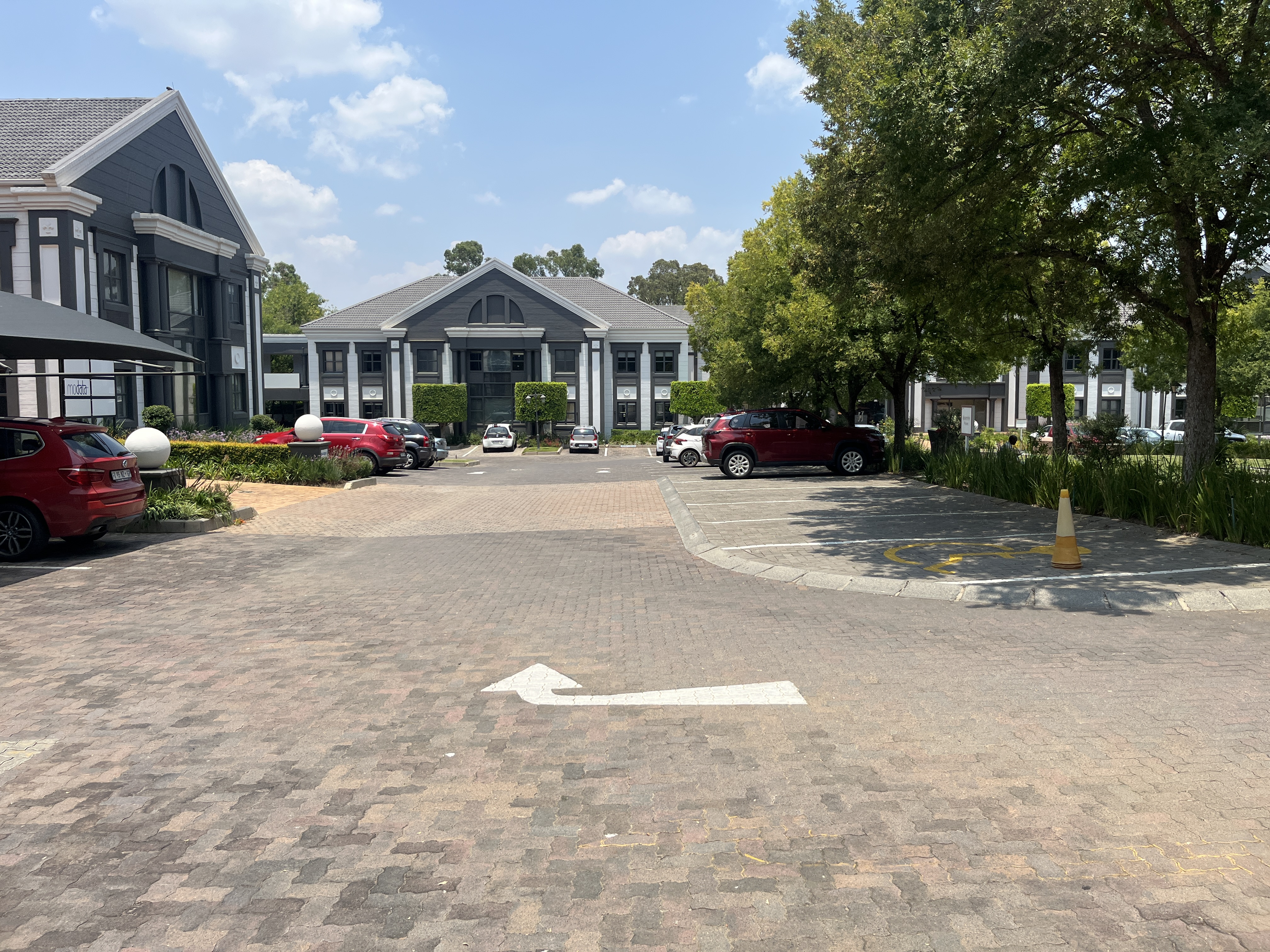 Office Space to rent at Sunninghill Place in Sunninghill