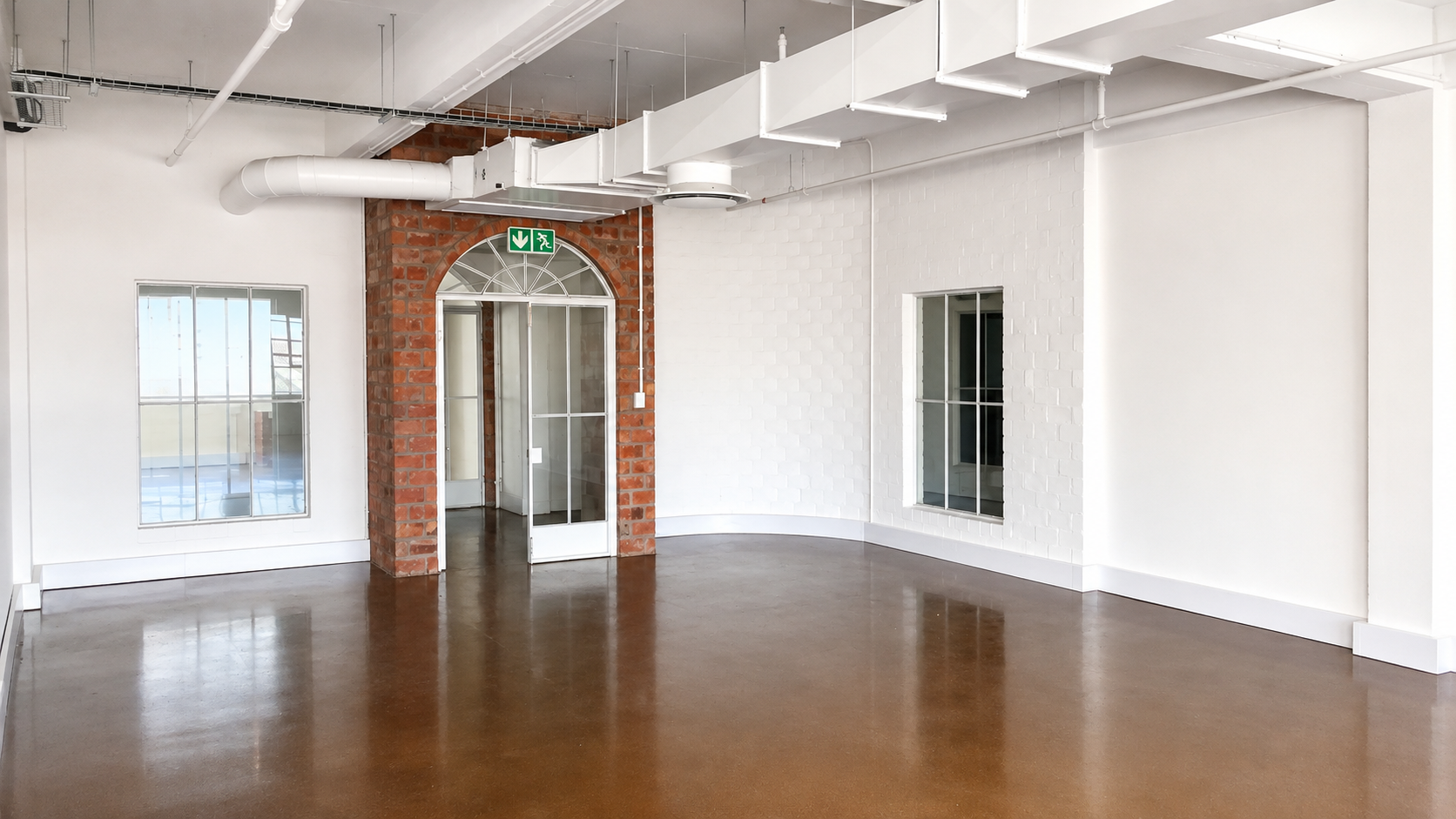98m² Office Space to rent at Woodland House in Woodstock