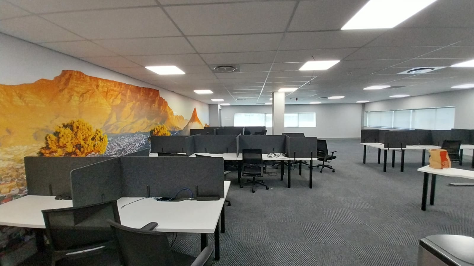 1 516m² Office Space to rent at 22 Long Street in Cape Town CBD