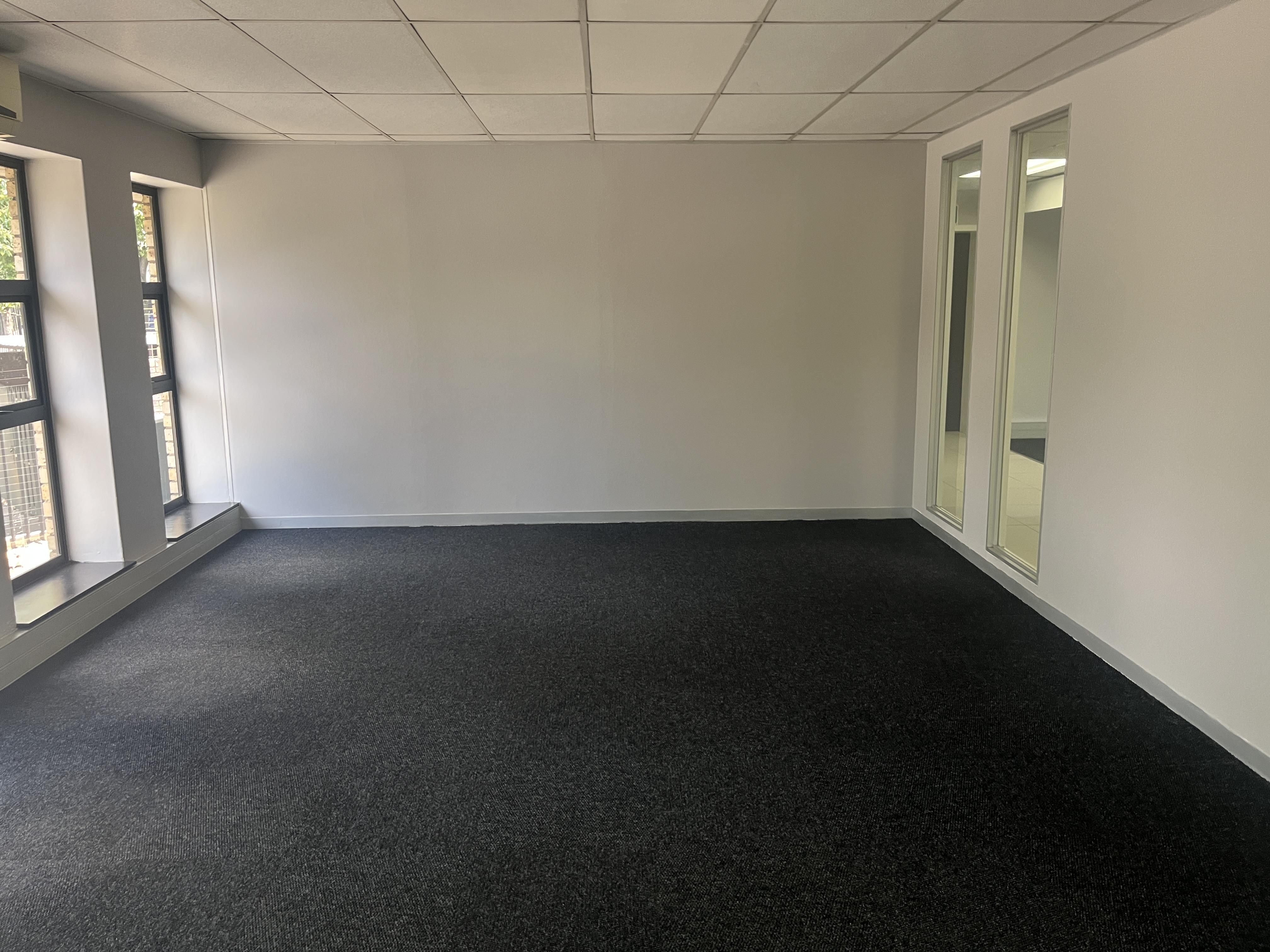 235m² Office Space to rent at Hurlingham Office Park in Hurlingham