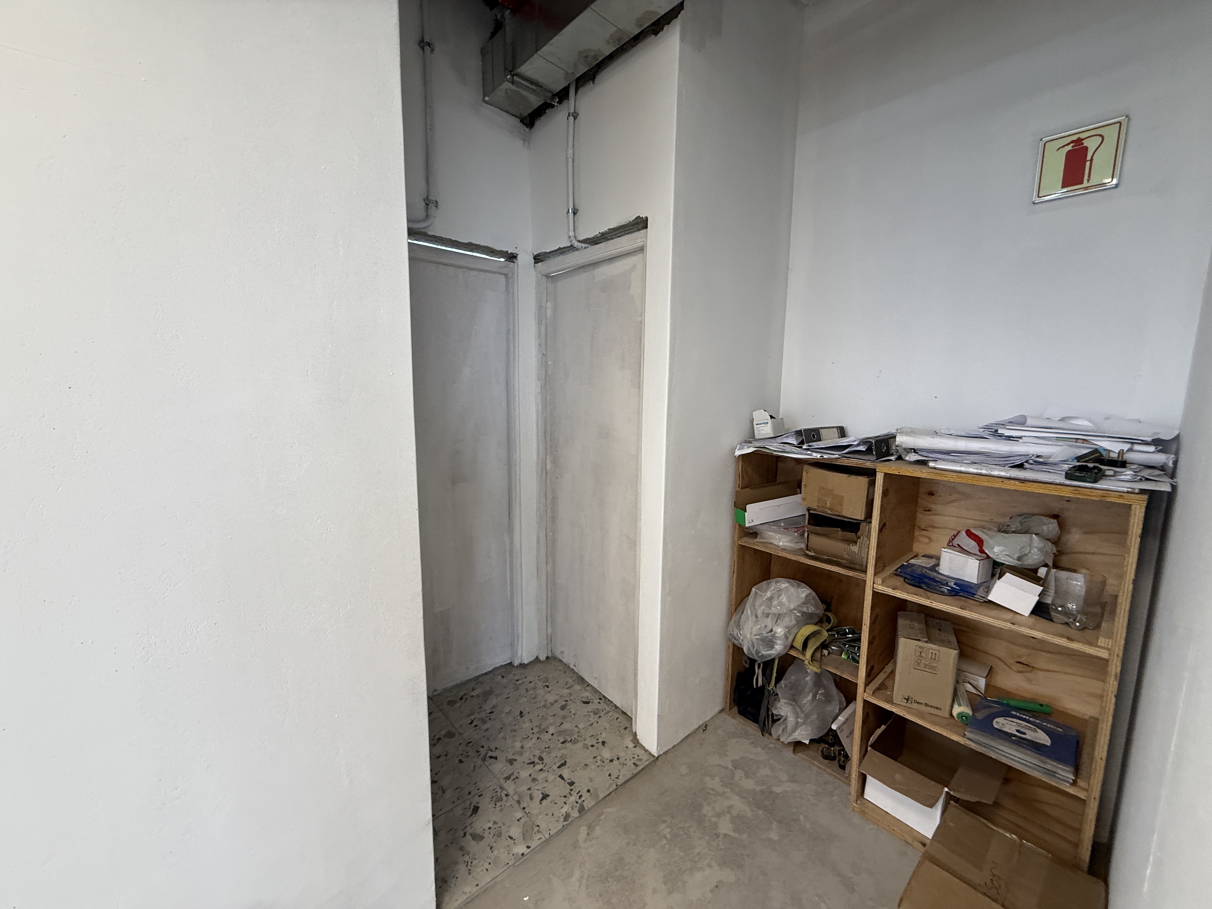 187m² Office Space to rent at Maritime Place in Paarden Eiland