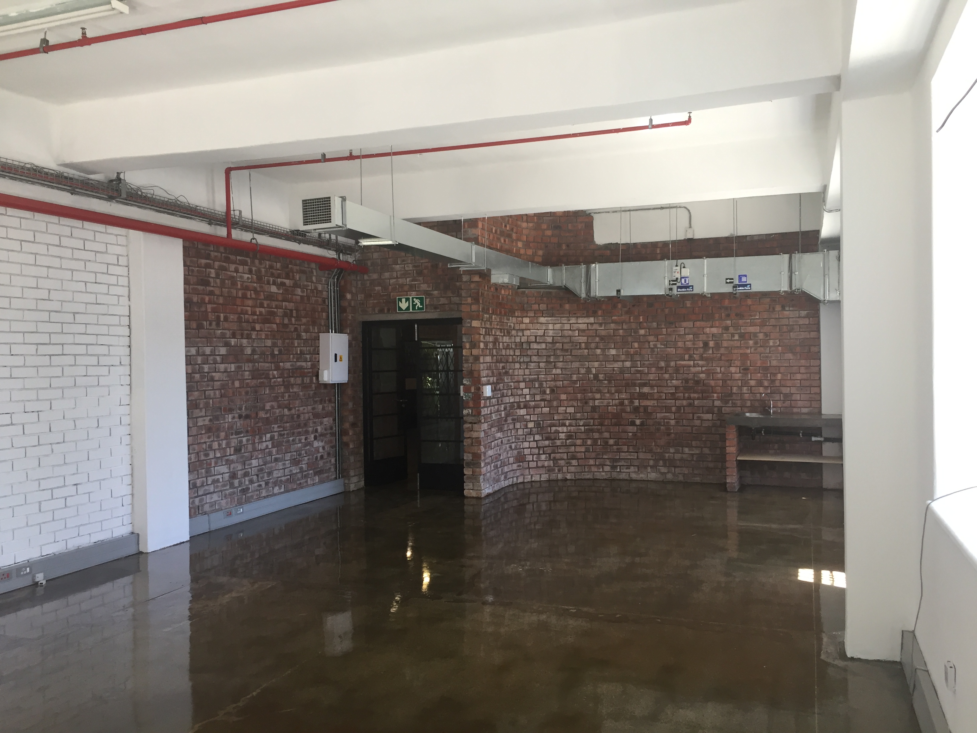 76m² Office Space to rent at Masons Press in Woodstock