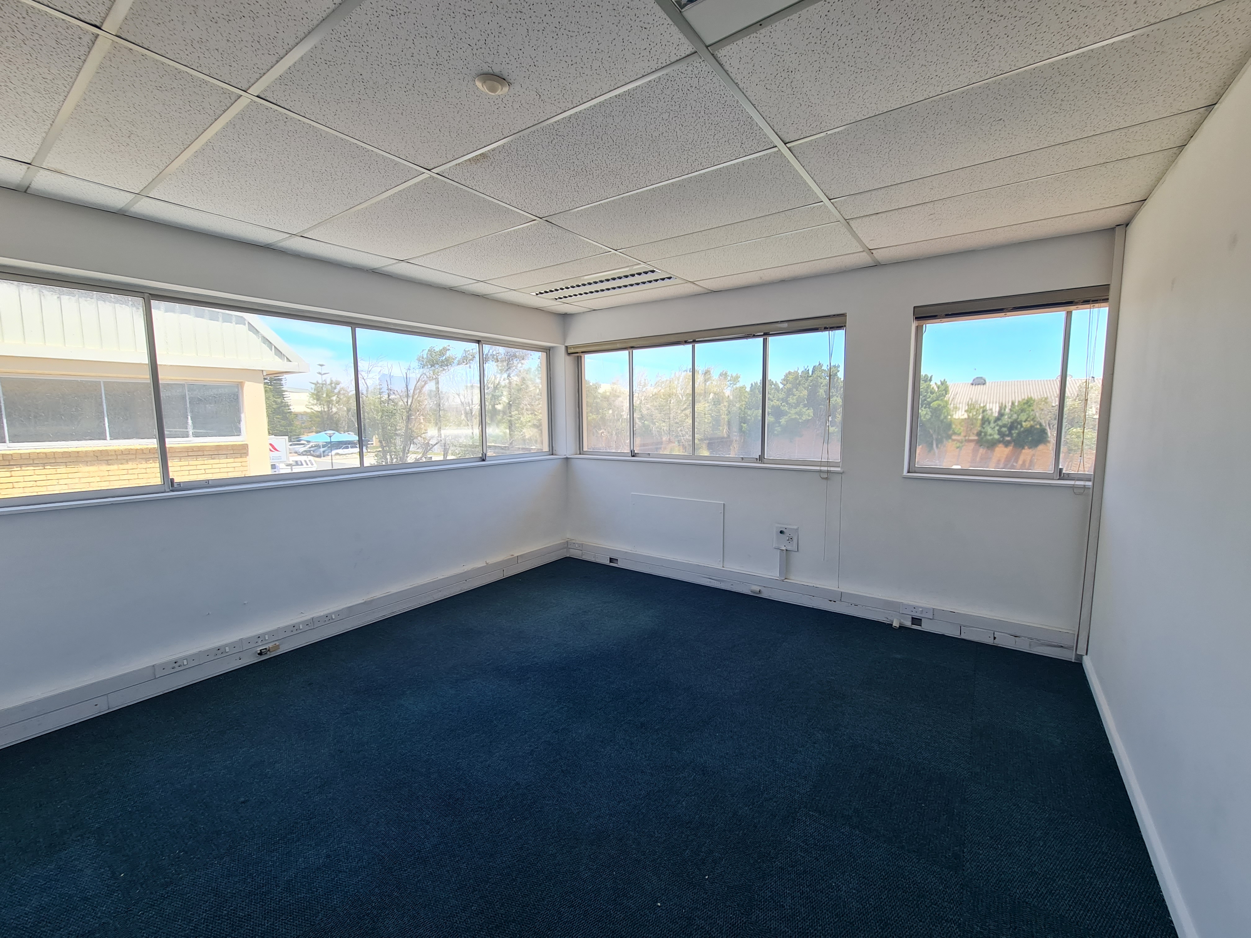 Warehouse to rent at Montague Gardens Industrial Park in Montague Gardens