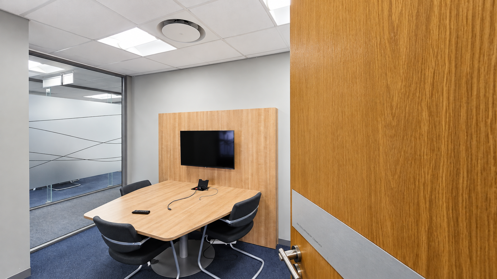 2 030m² Office Space to rent at Oceana House in Foreshore