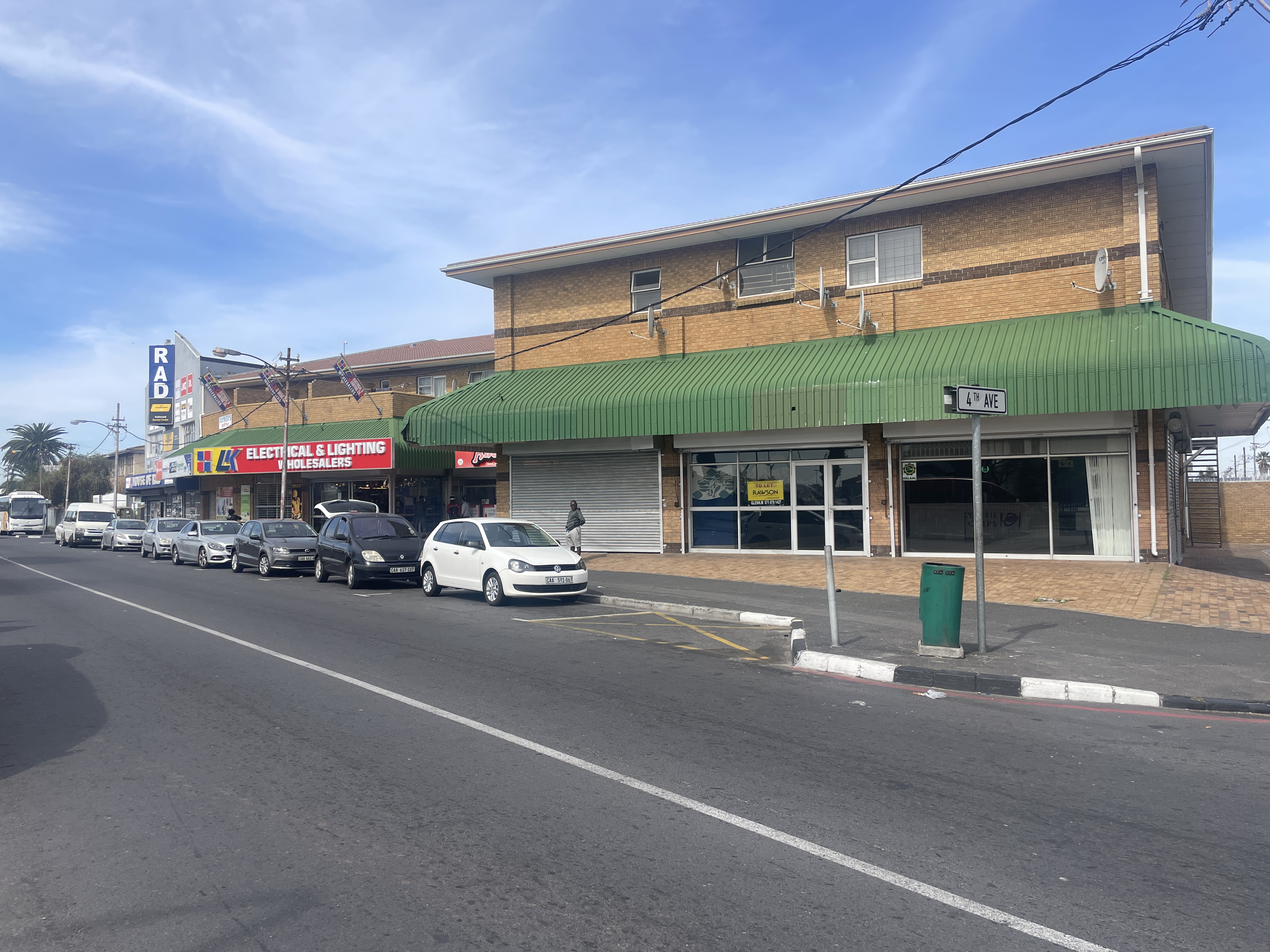 160m² Retail Shops to rent at Royker Centre in Athlone