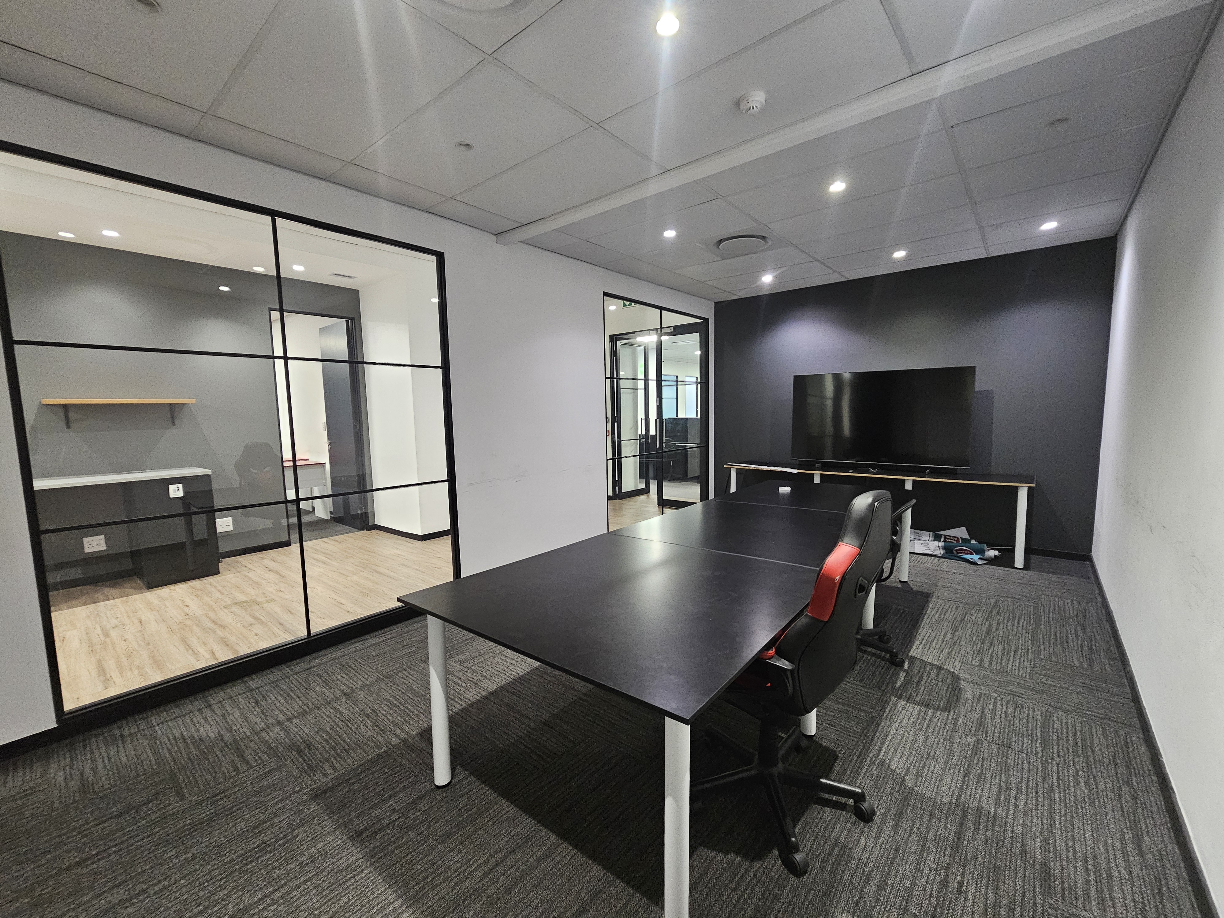 1 095m² Office Space to rent at Sable Square in Sanddrift