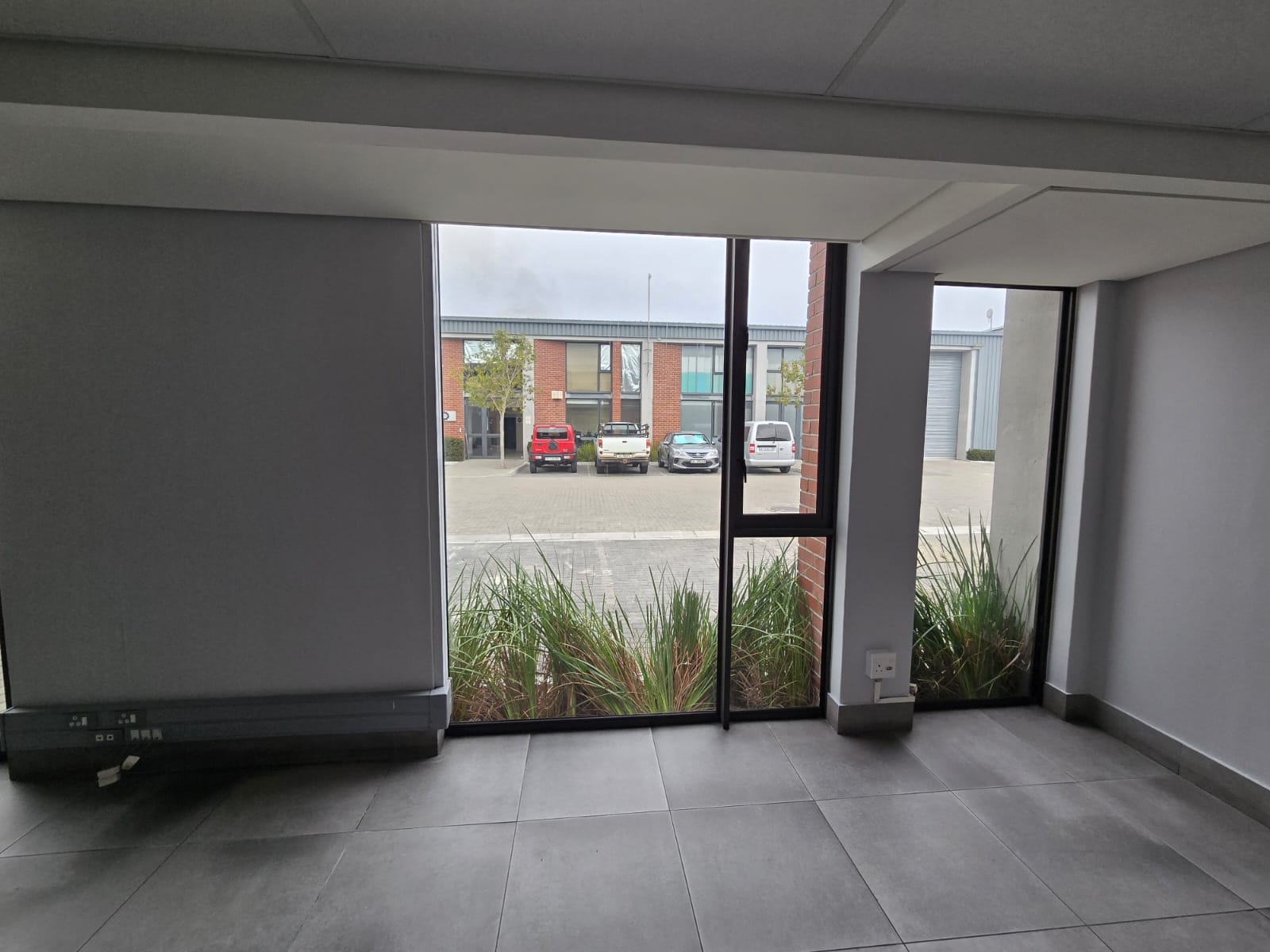 Warehouse to rent at Sapphire Business Park in Bellville South Industria