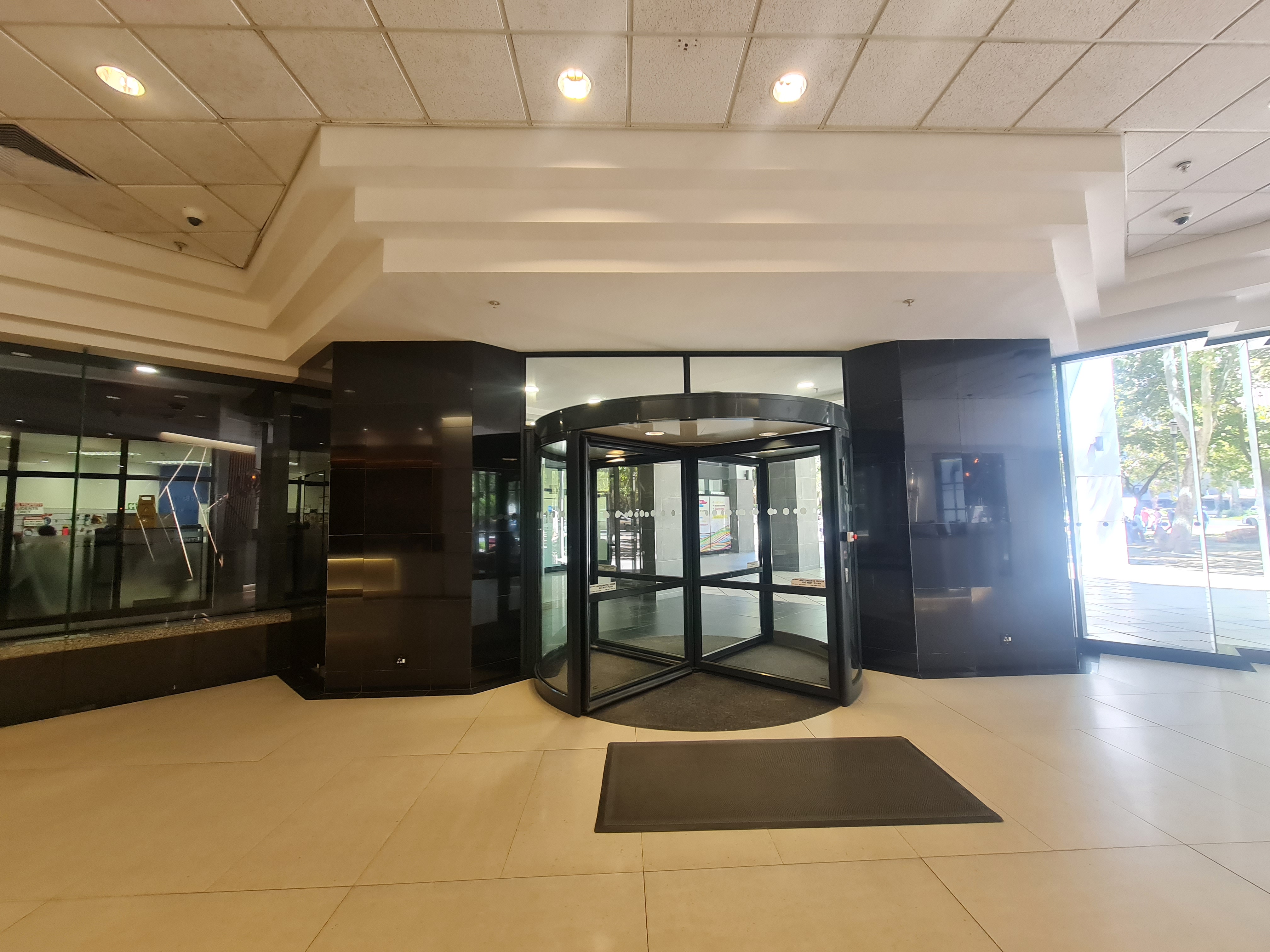Office Space to rent at The Towers  - Ex Standard Bank Centre in Cape Town CBD