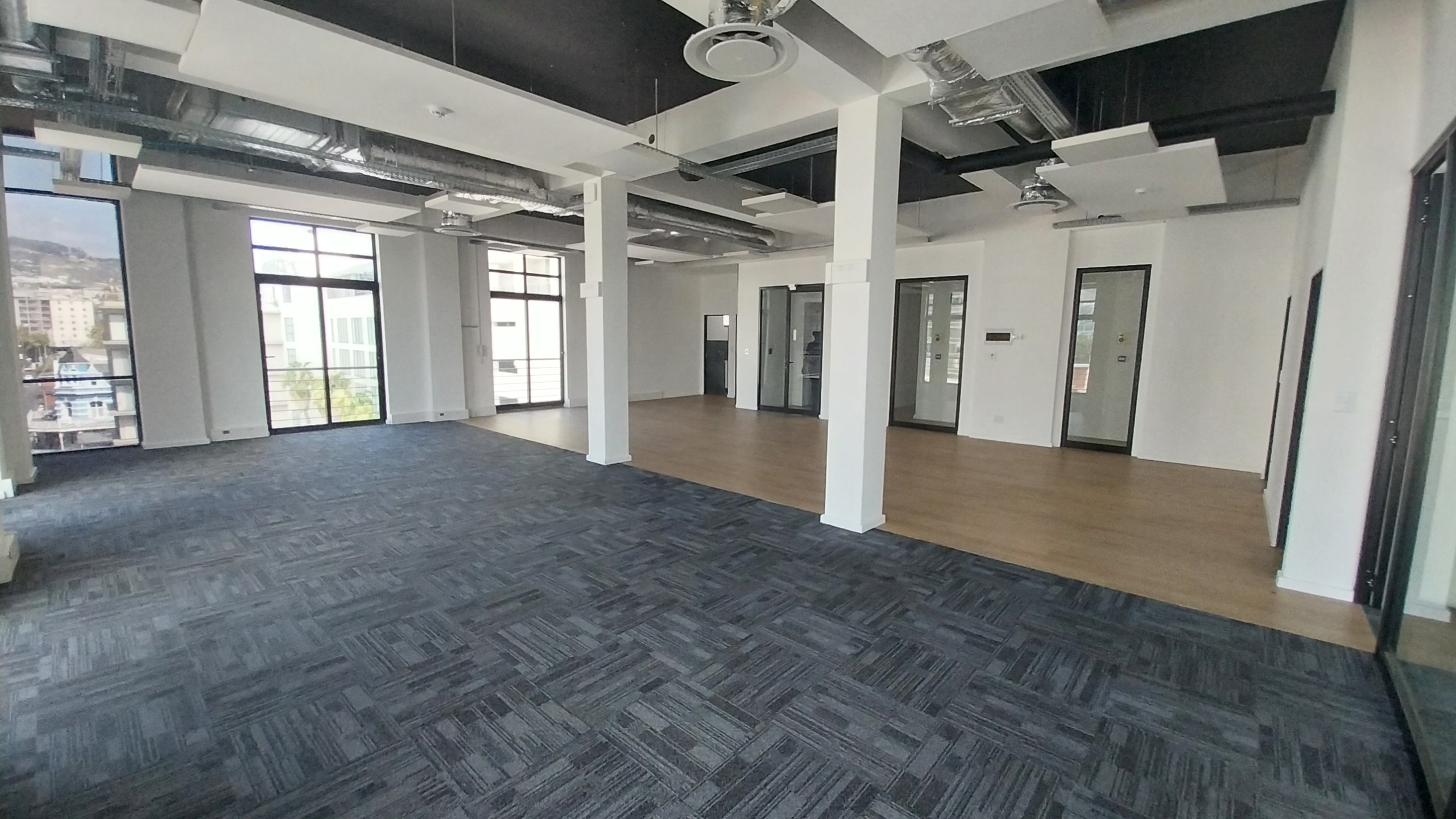 215m² Office Space to rent at 172 Long Street in Cape Town CBD