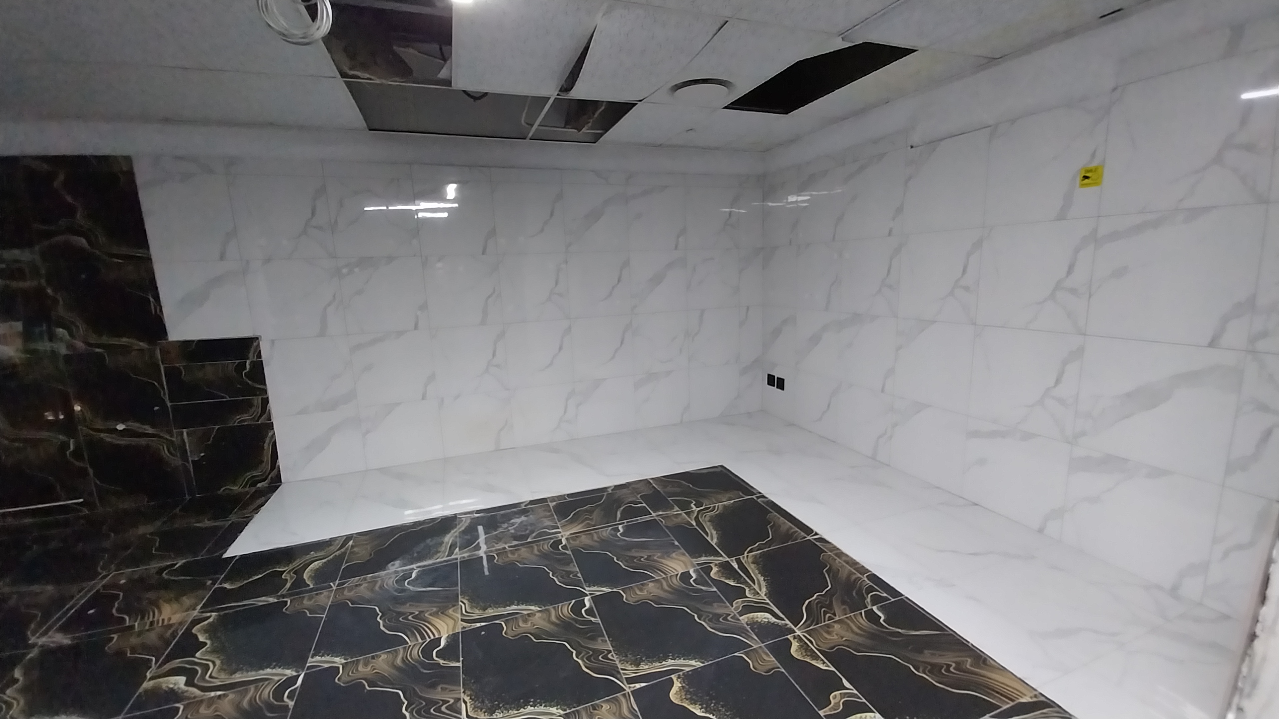 148m² Retail Shops to rent at 32 St Georges Mall in Cape Town CBD