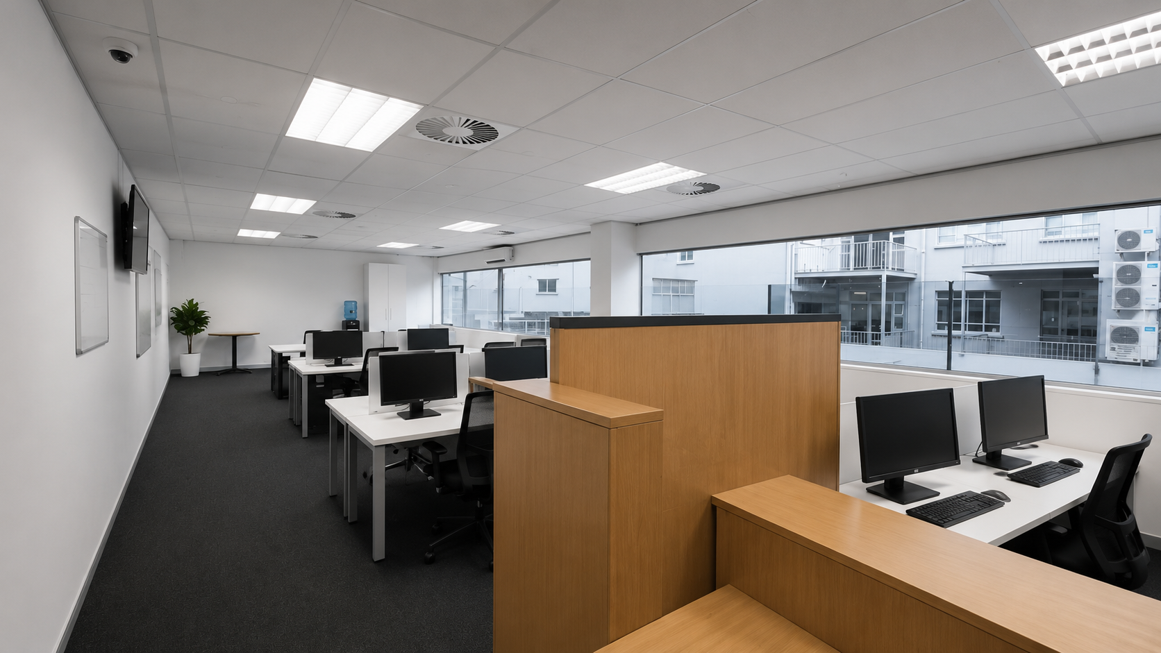 1 468m² Office Space to rent at 9 Long Street in Cape Town CBD