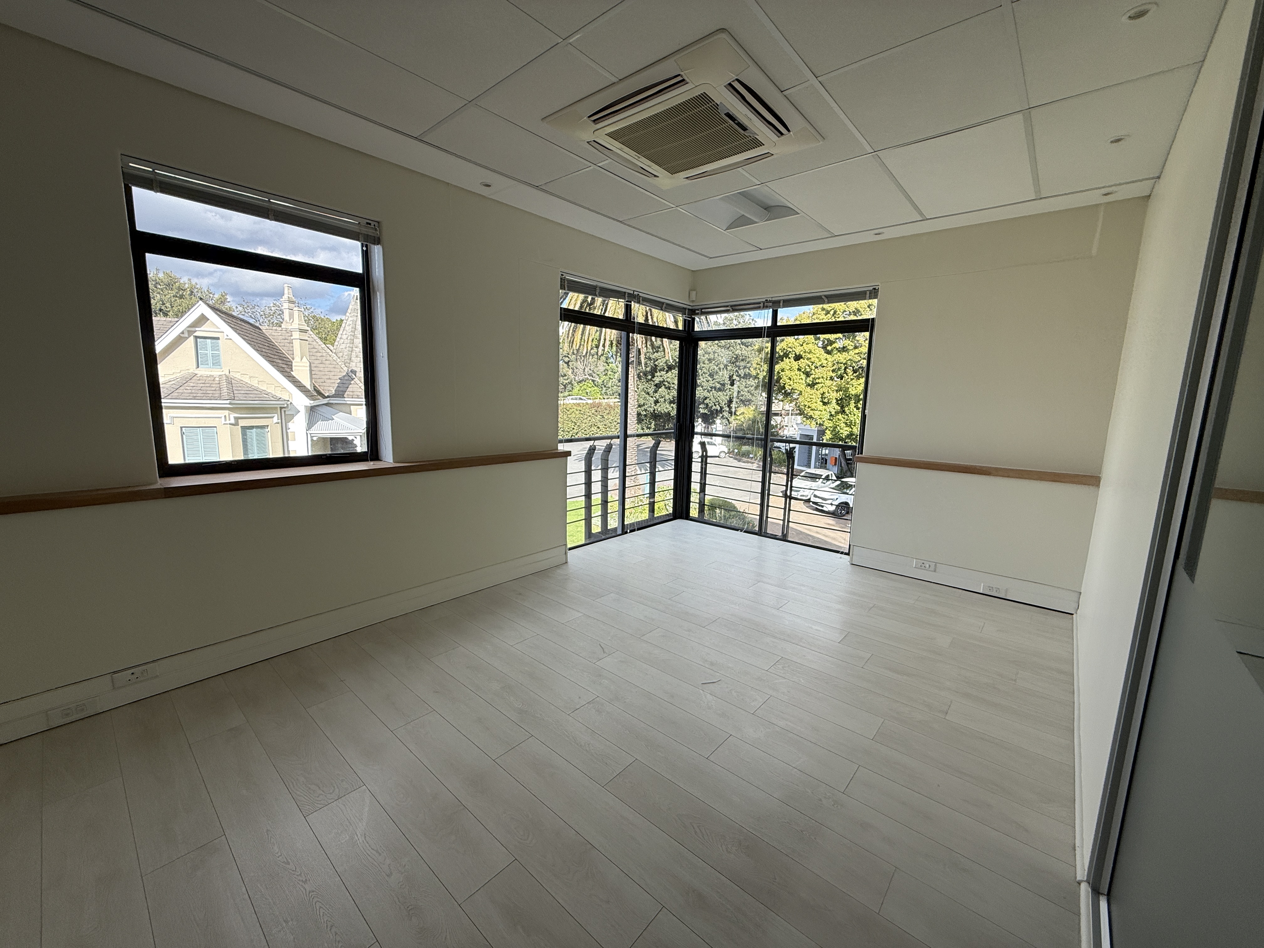 415m² Office Space to rent at Boundary Terraces in Newlands