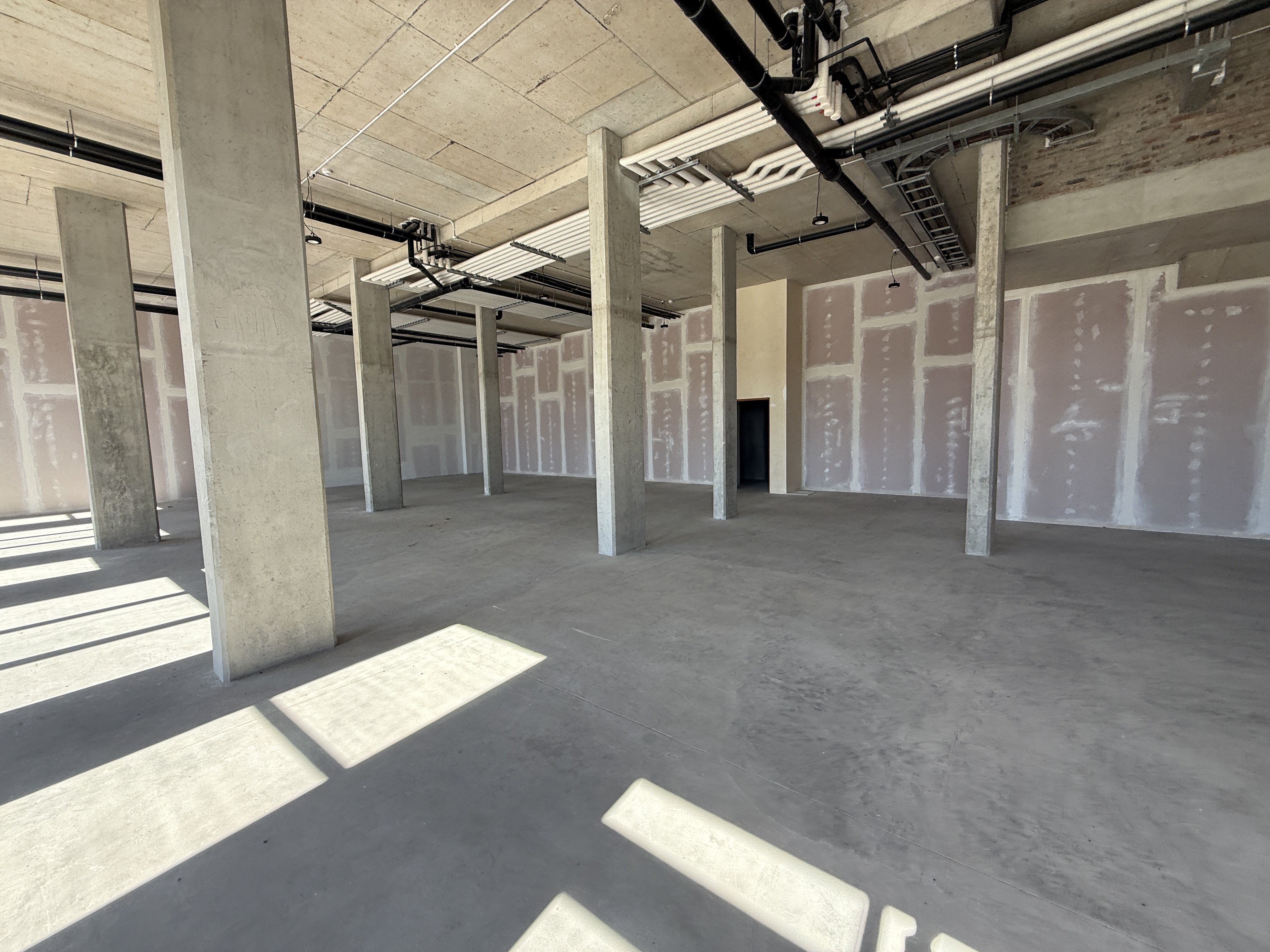 317m² Retail Shops to rent at Devonbosch - Stellenbosch in Stellenbosch