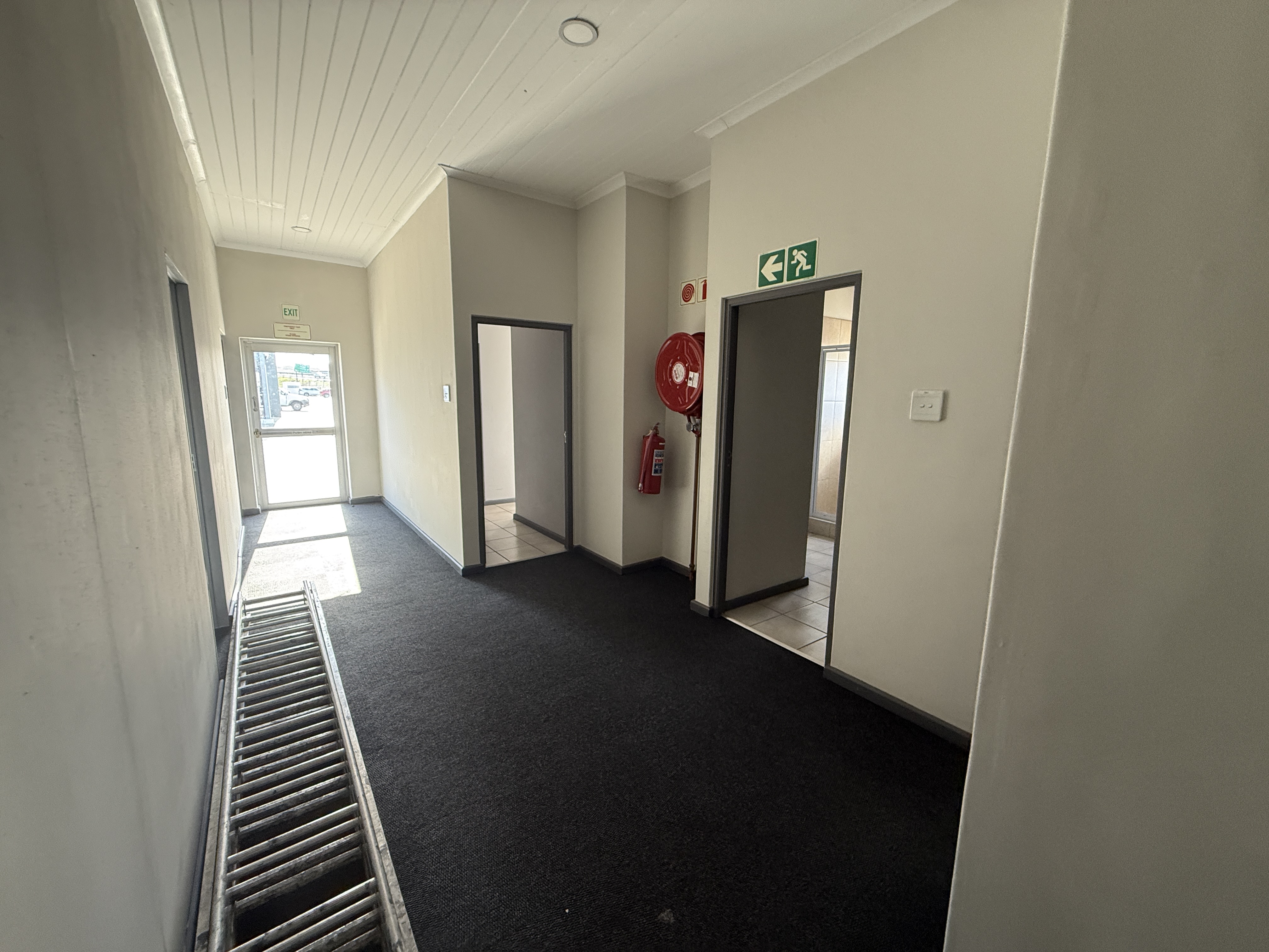 602m² Office Space to rent at Firgrove Business Park in Firgrove