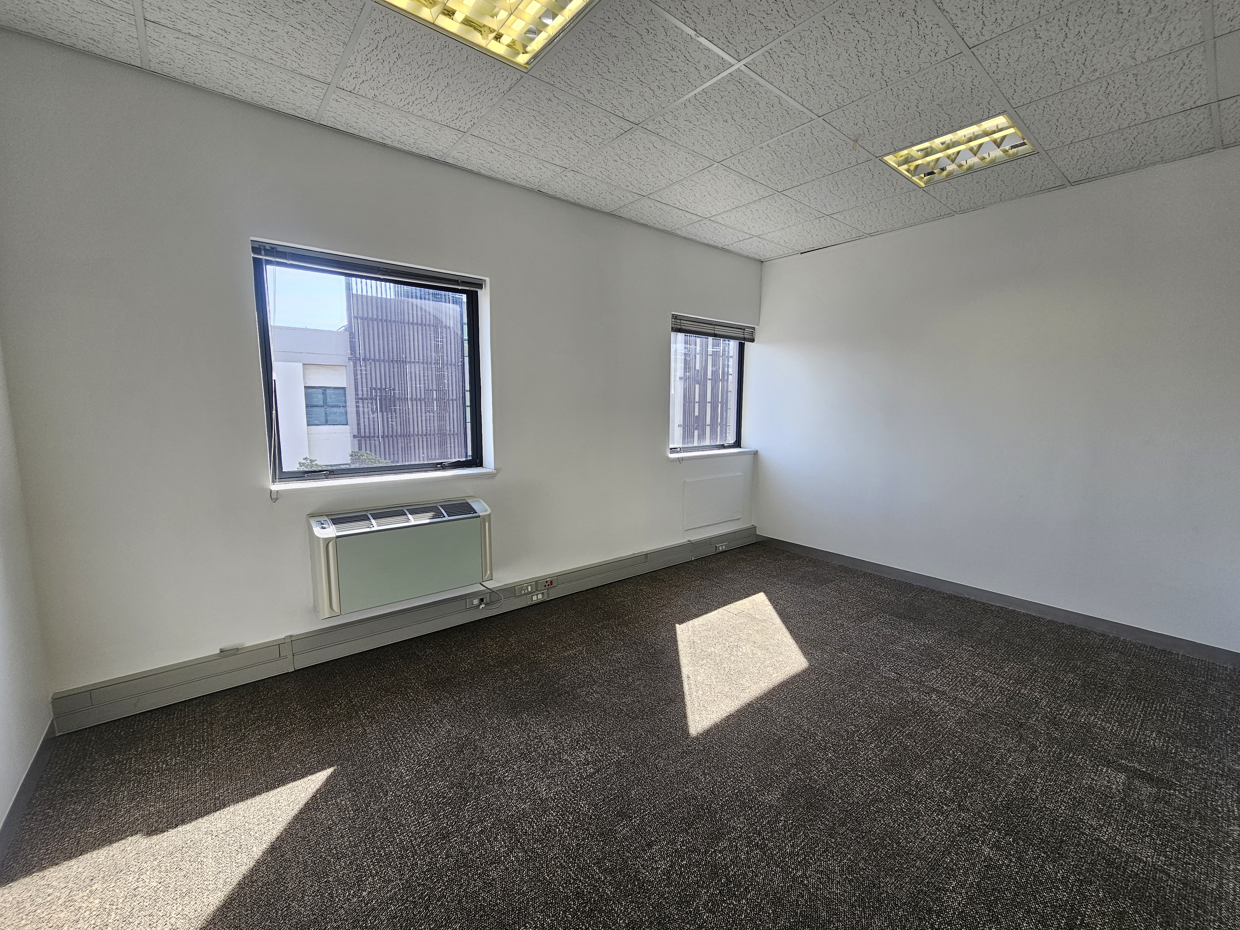 222m² Office Space to rent at Knowledge Park 3 in Century City