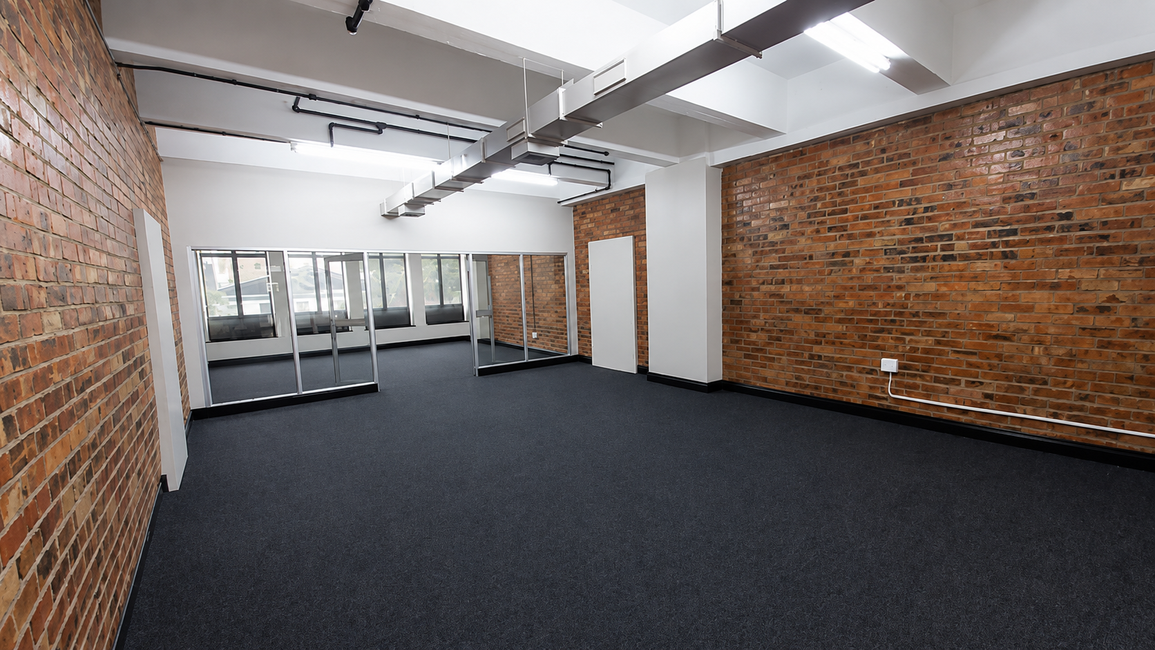 110m² Office Space to rent at Manhattan Place in Cape Town CBD