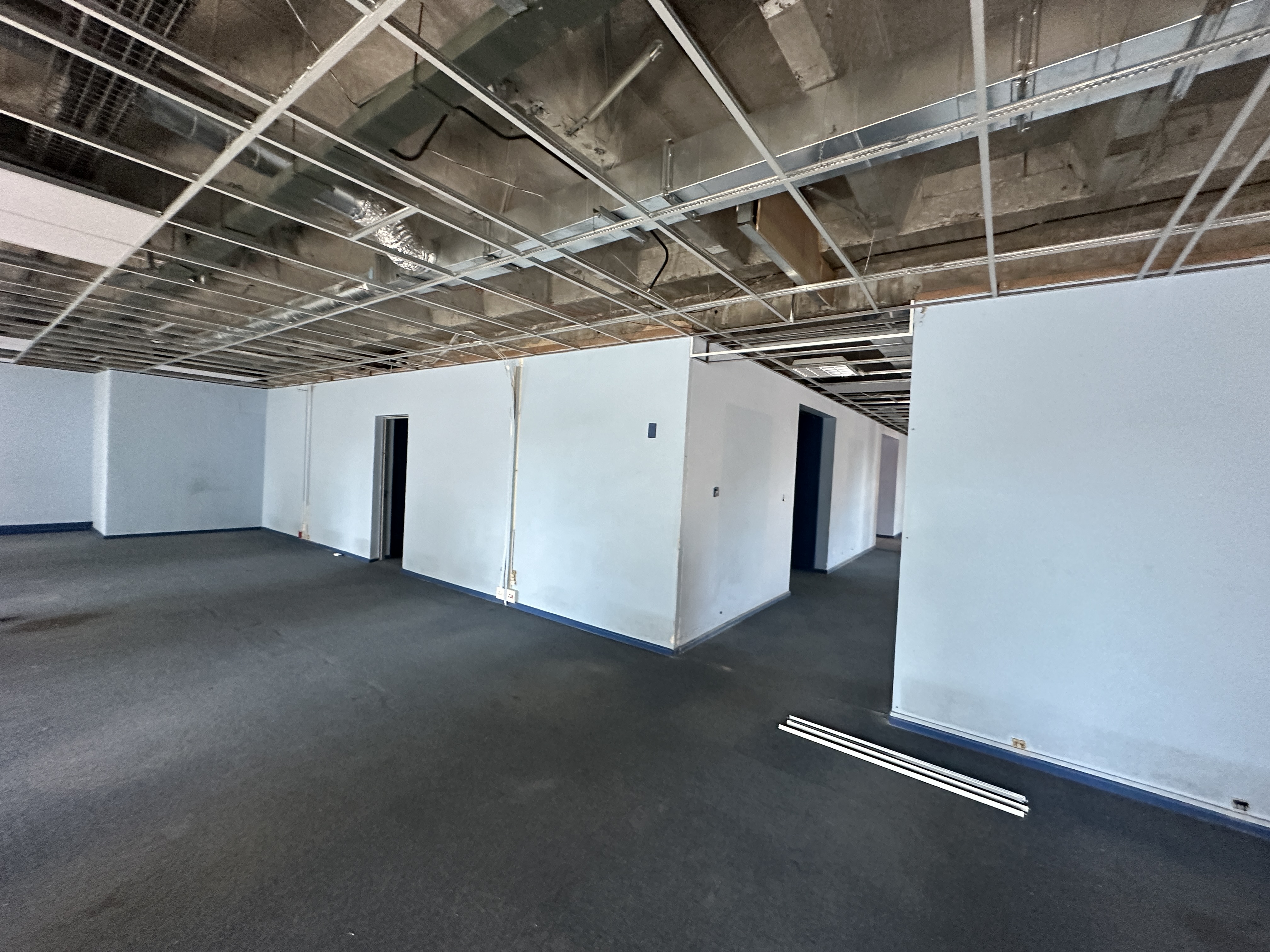 1 200m² Office Space to rent at Matador Centre in Cape Town CBD