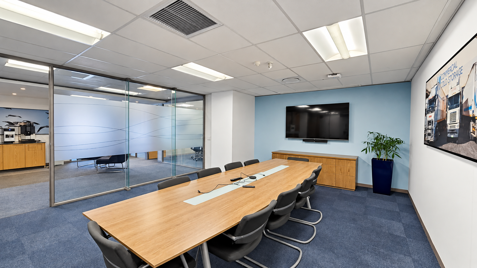 2 030m² Office Space to rent at Oceana House in Foreshore