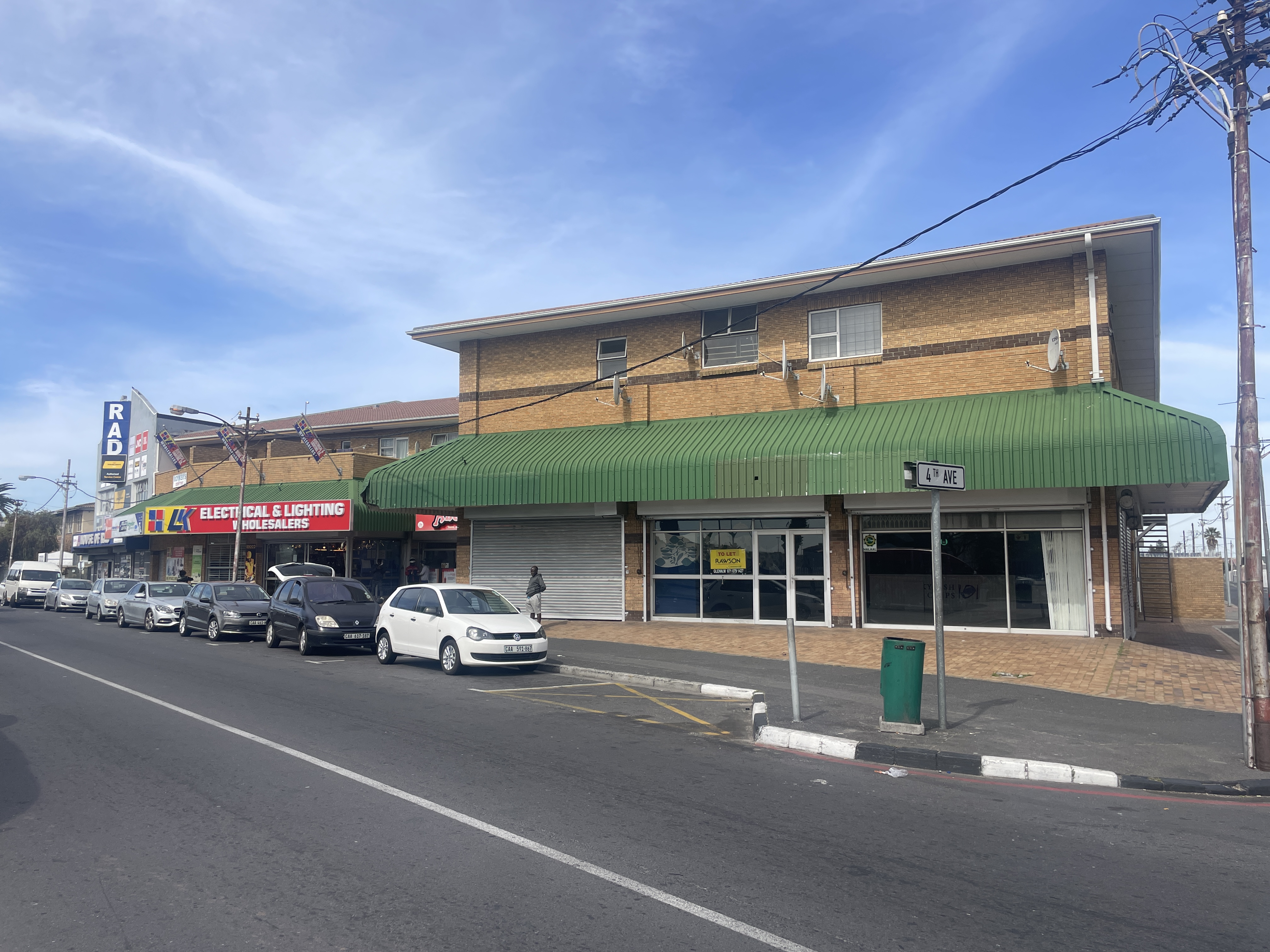 160m² Retail Shops to rent at Royker Centre in Athlone
