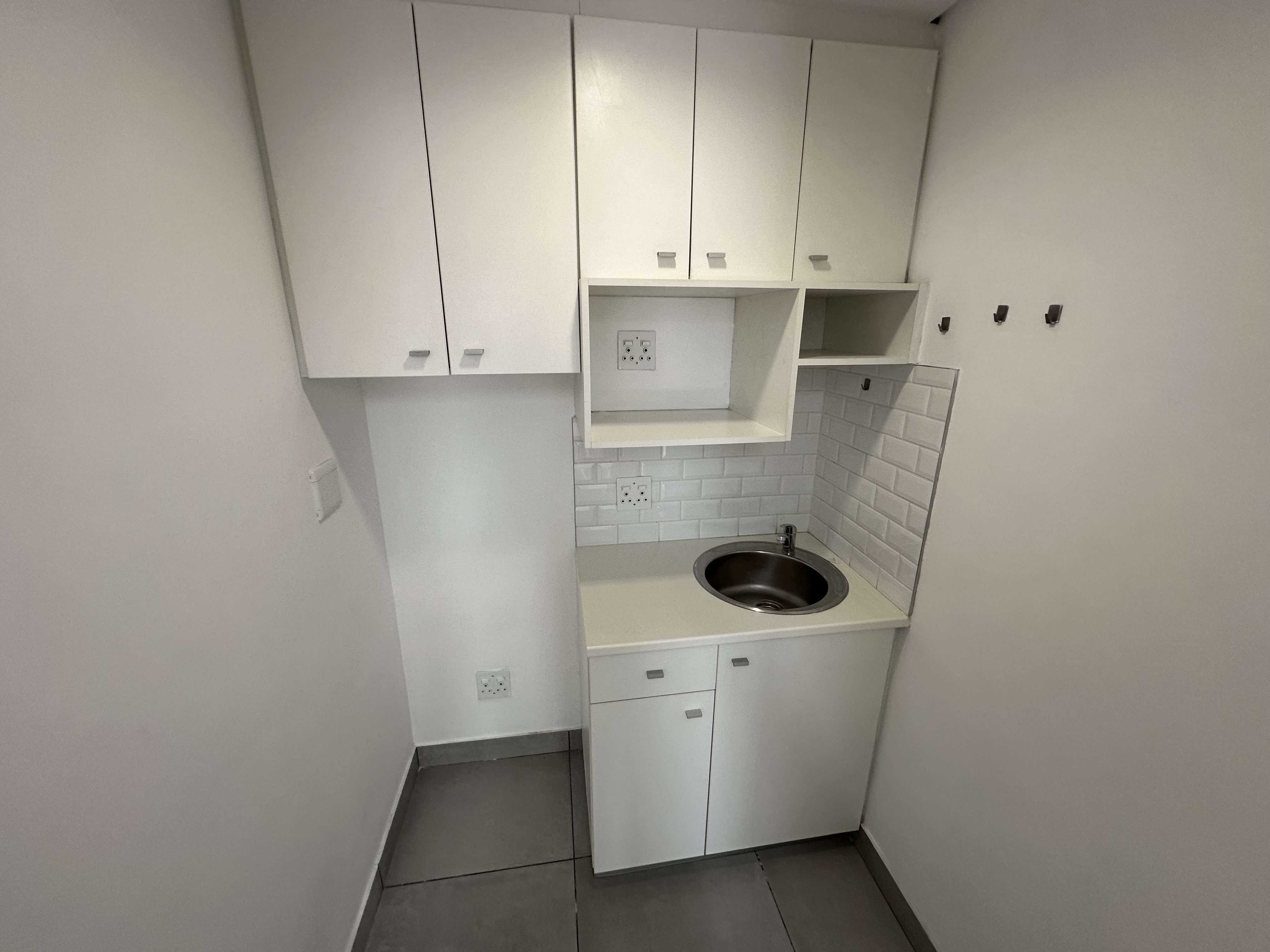 171m² Office Space to rent at Salga House in Cape Town CBD
