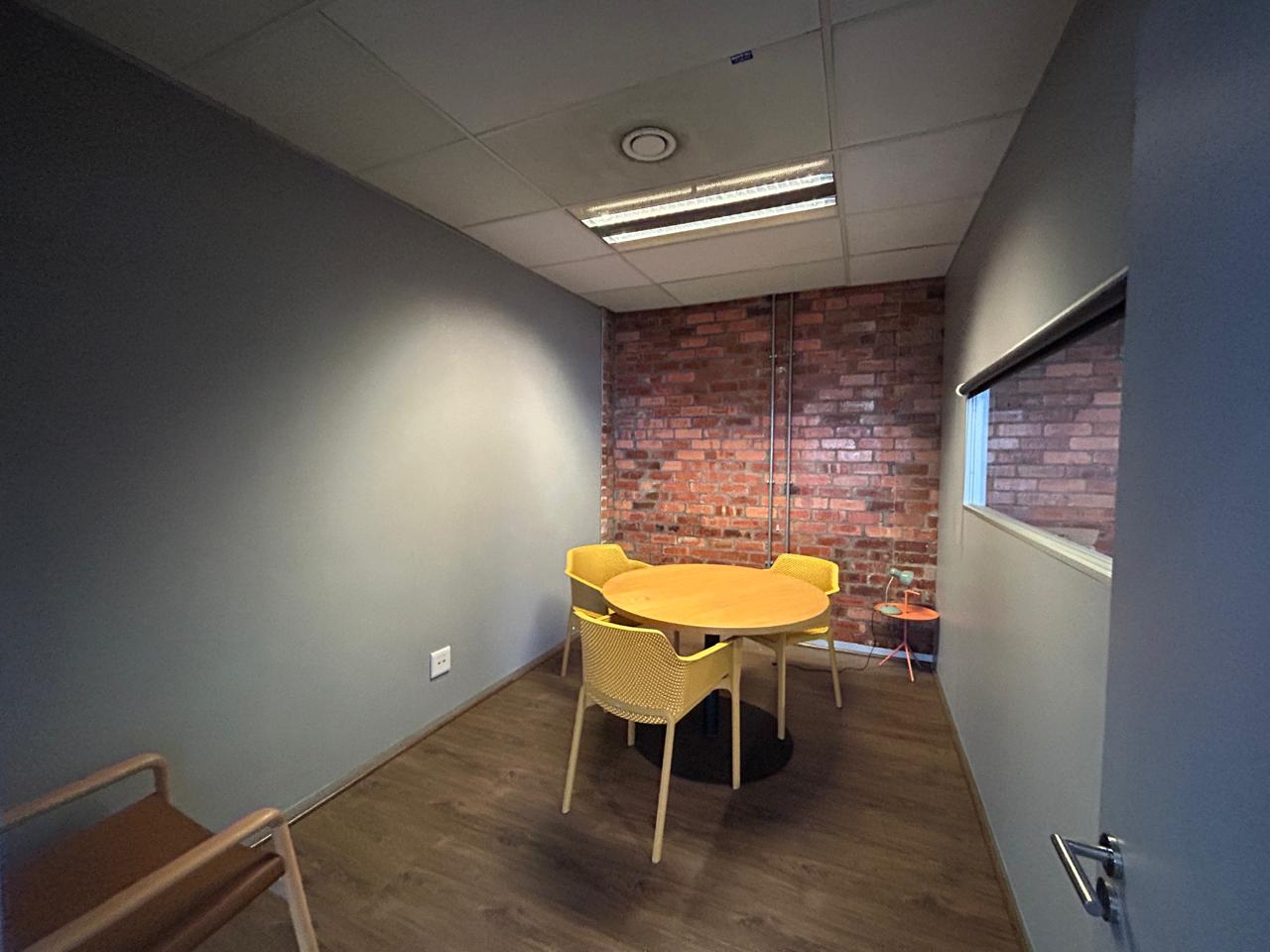 Office Space to rent at Sovereign Quay in De Waterkant