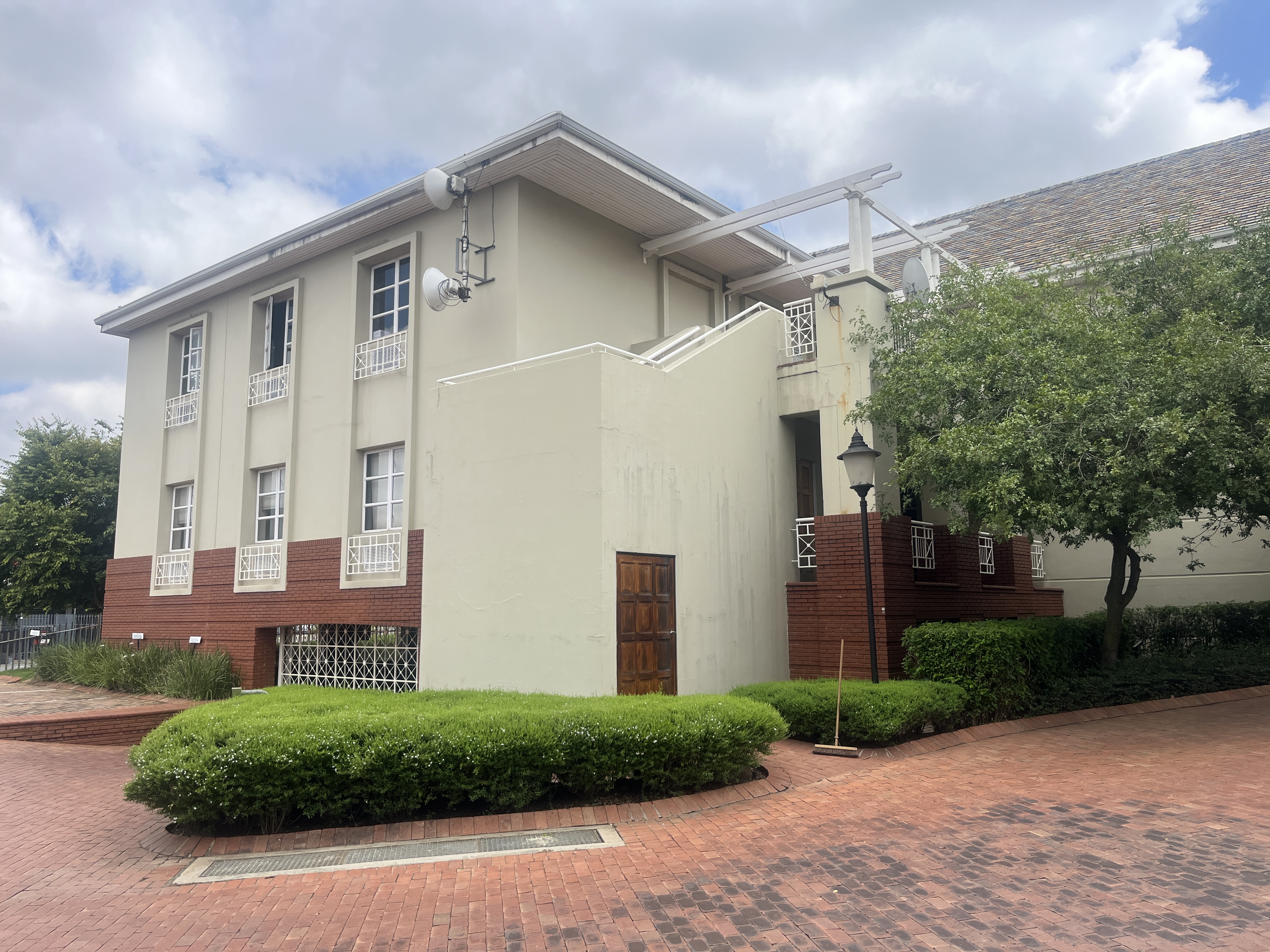 694m² Office Space to rent at Turnberry Office Park in Bryanston