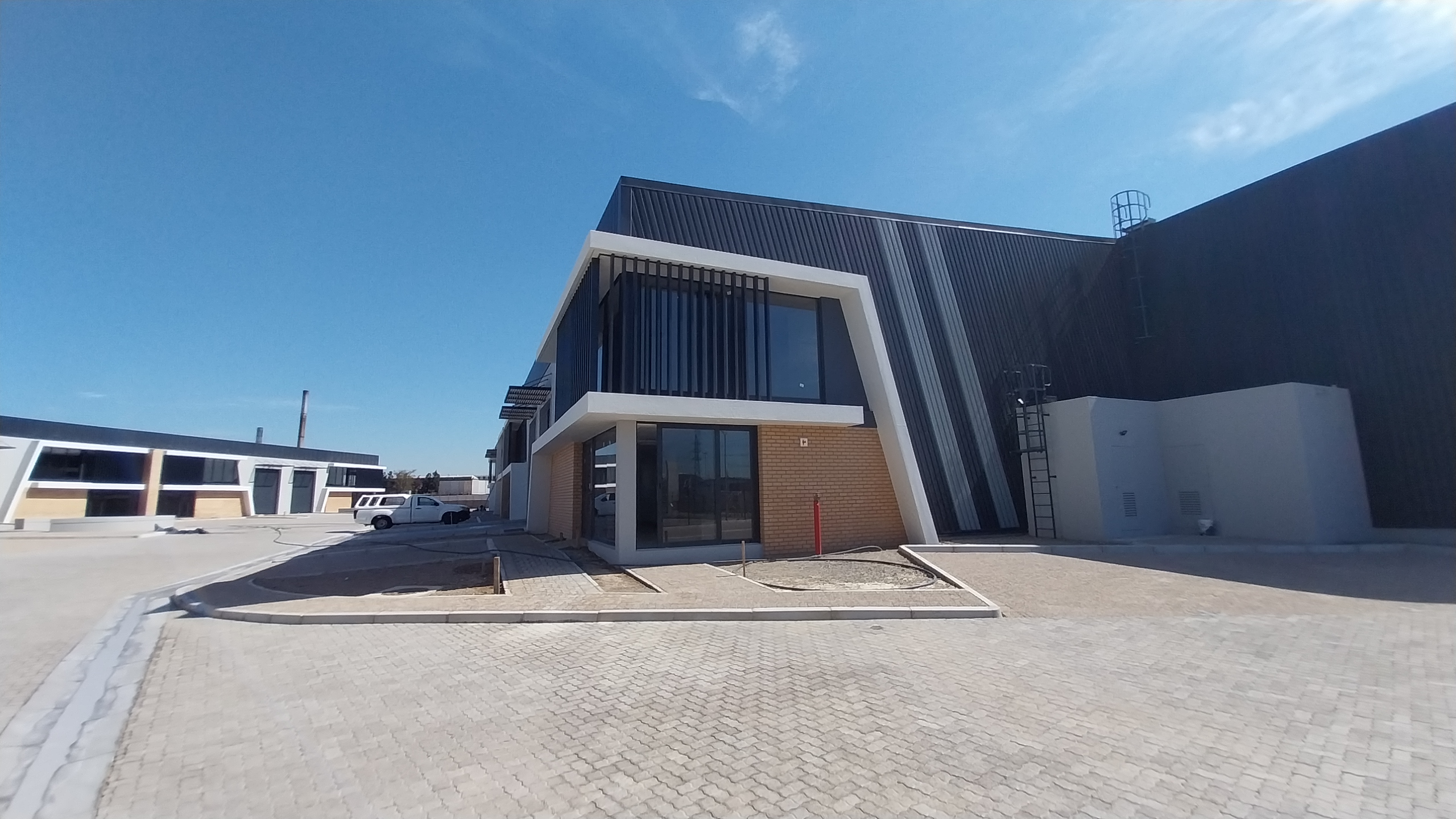 Warehouse to rent at Winelands Close Business Park 2 in Stikland