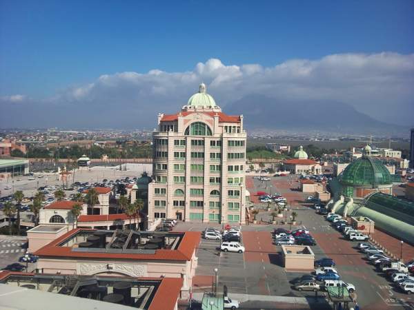 147m² Office Space to rent at Canal Walk in Century City