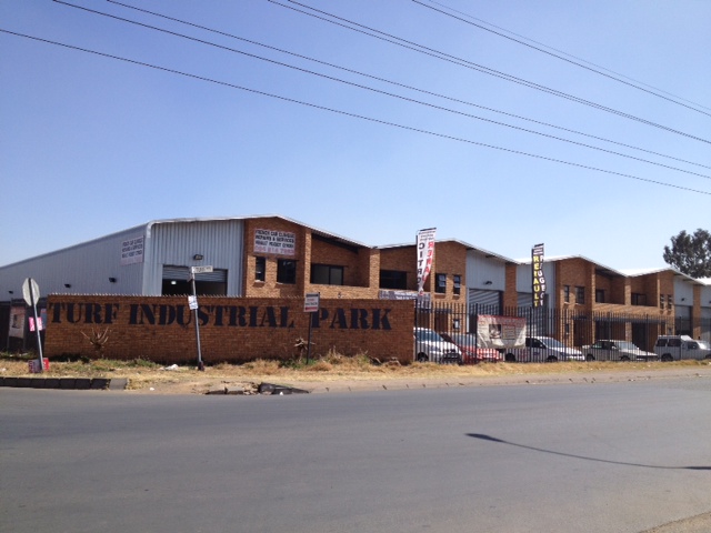 341m² Warehouse to rent at Turf Industrial Park in Anderbolt