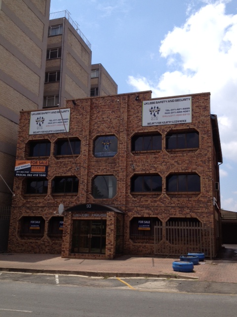 Uklebe House Benoni: Retail Shops to let in Benoni