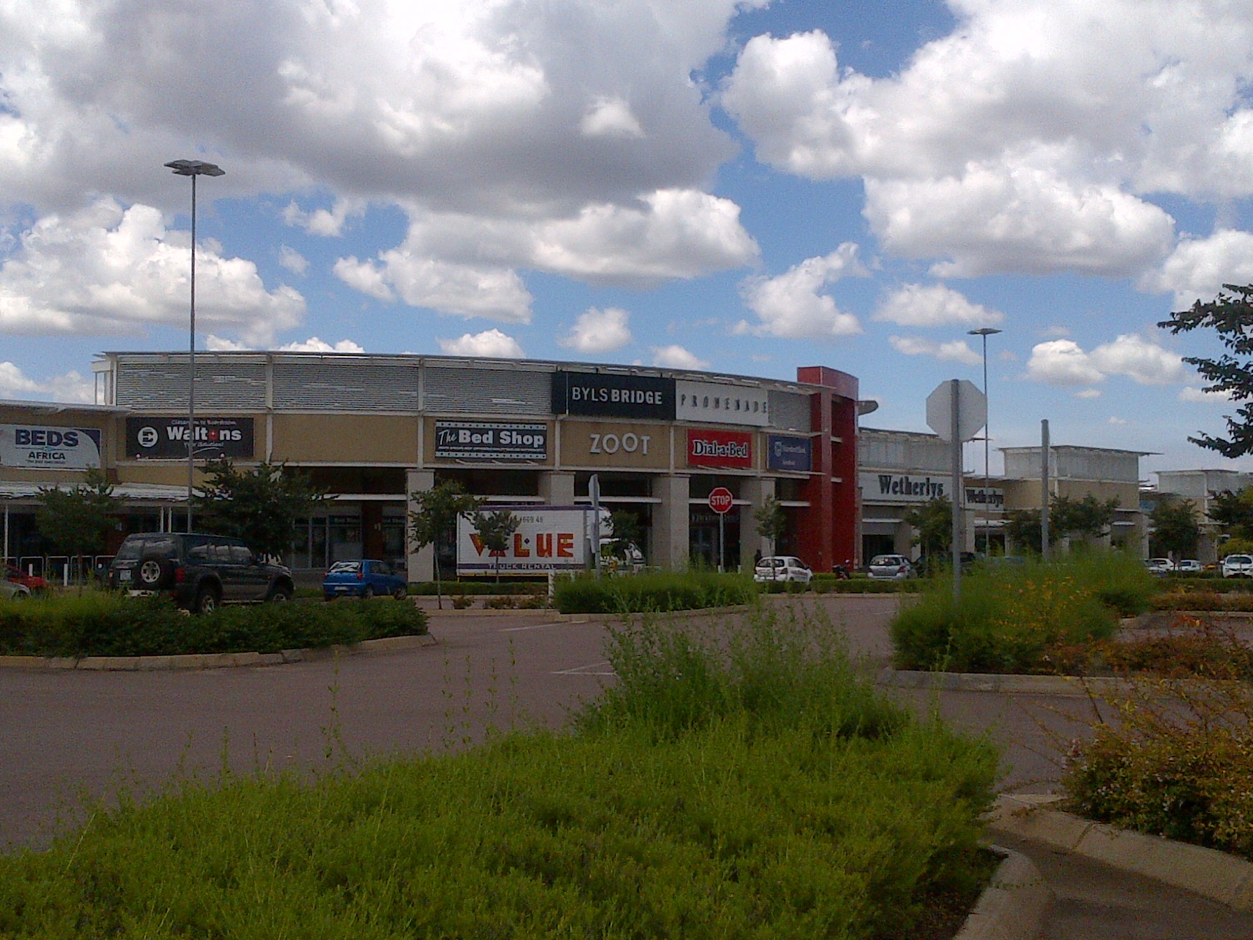 Retail Shops to rent at Byls Bridge Promenade in Central Centurion