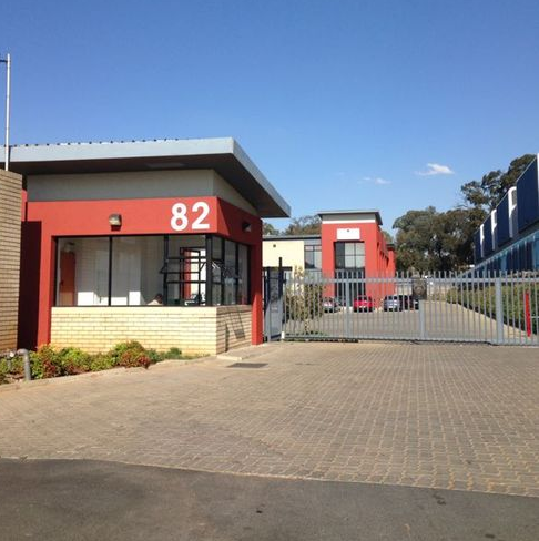 3 273m² Warehouse to rent at Technohub in Corporate Park North