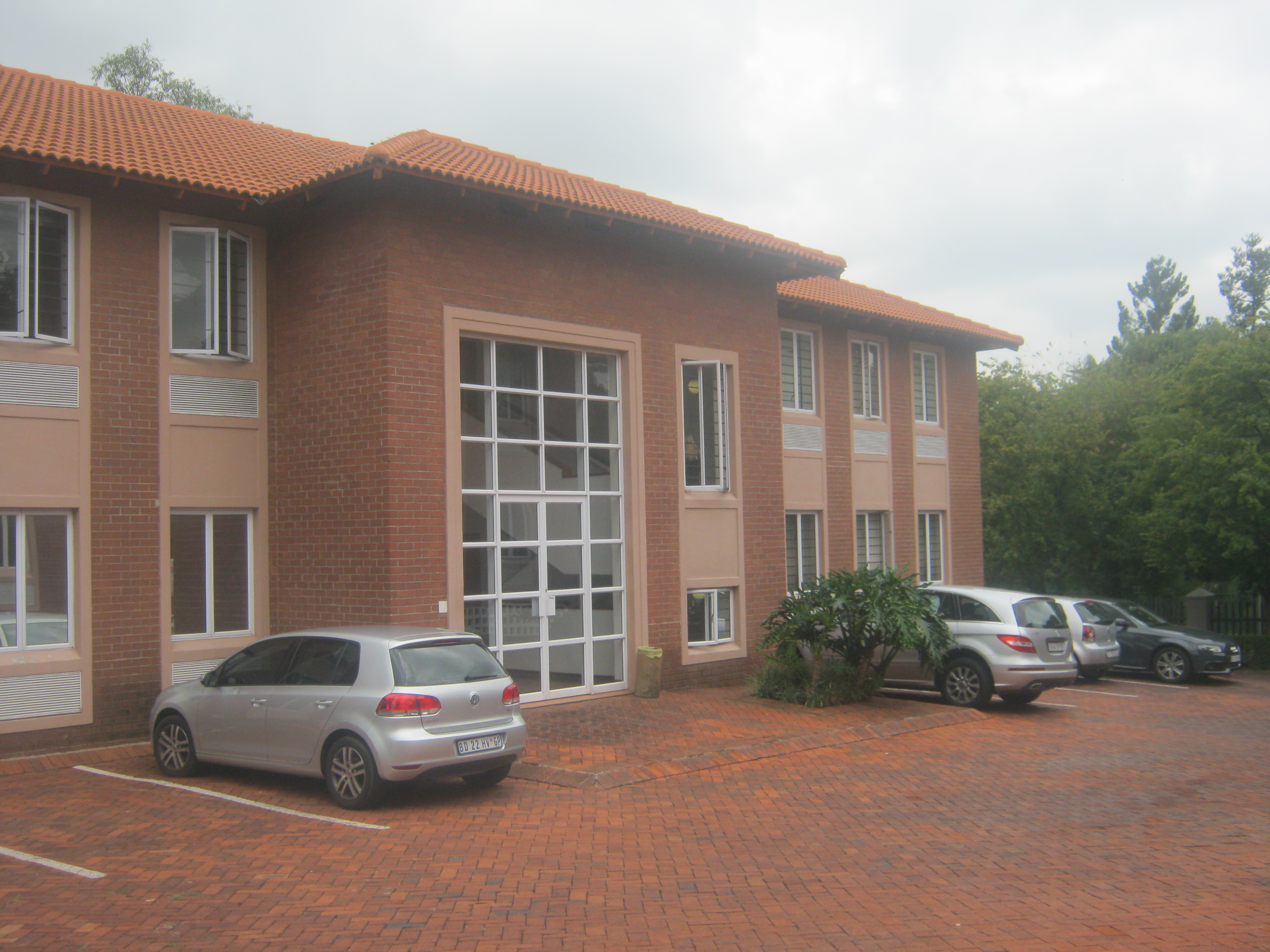 263m² Office Space to rent at Burnside Island in Craighall Park